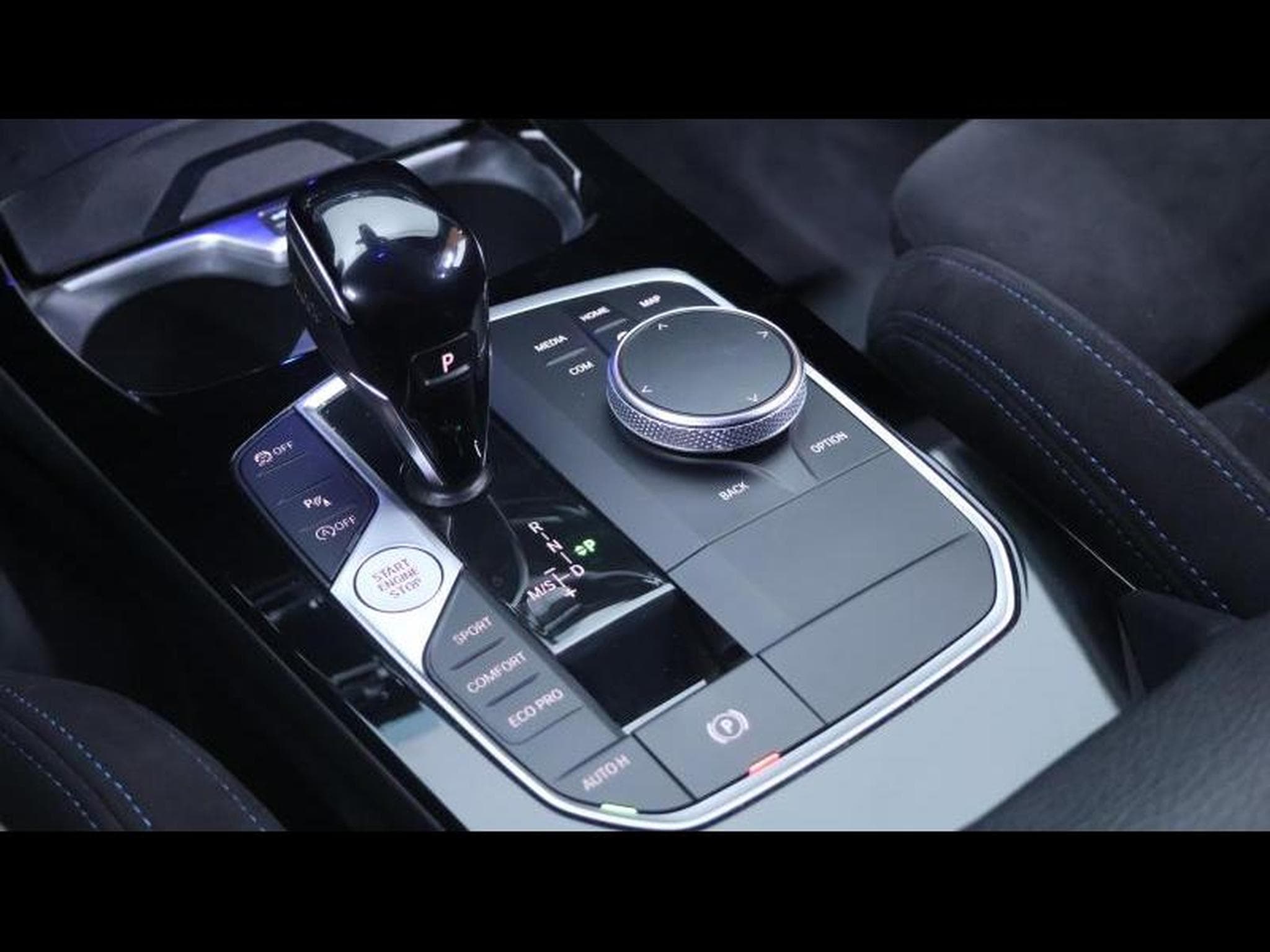 BMW 118 i hatch M Sport Pro Steptronic (2024) - Photo 19