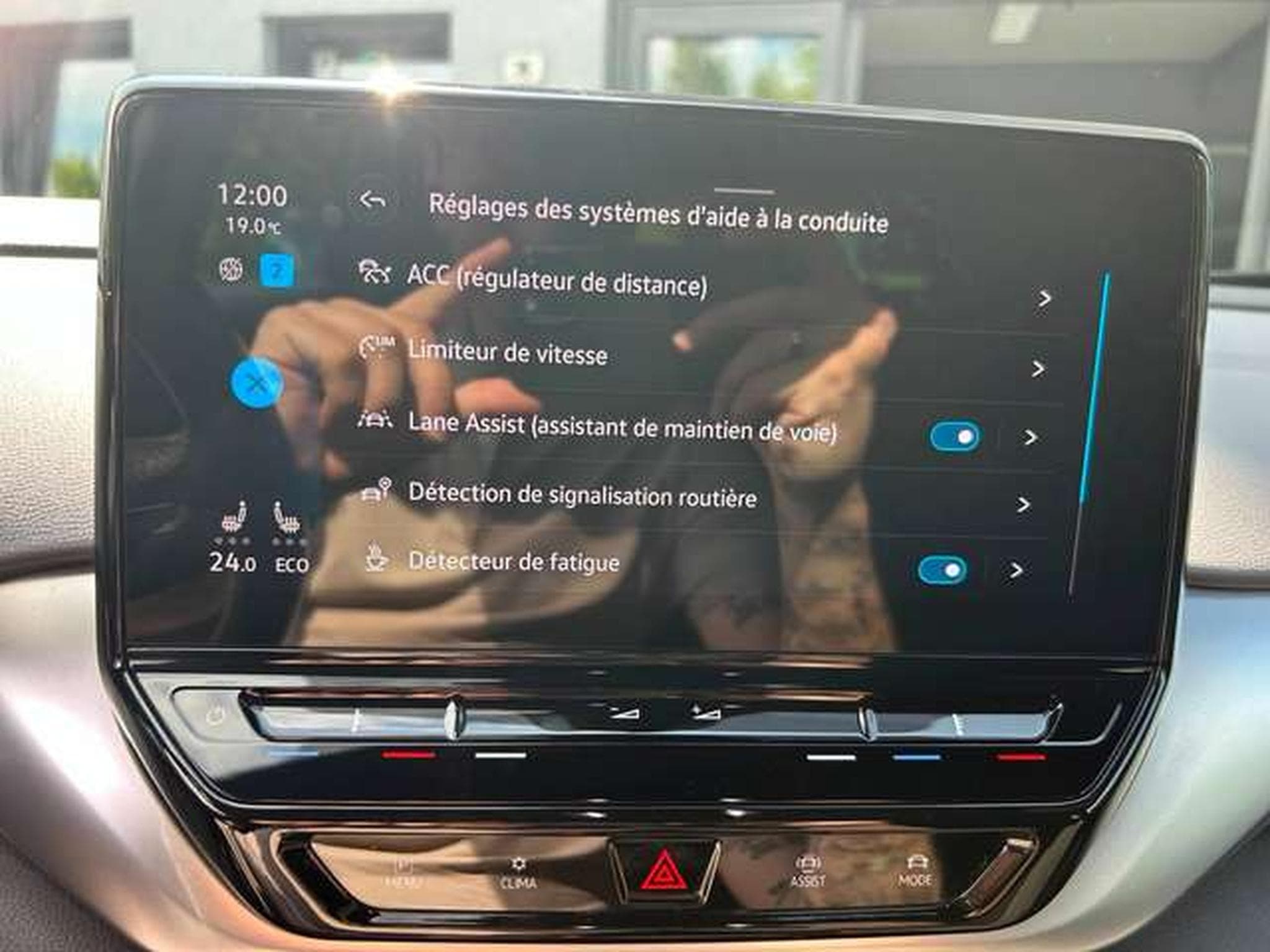 VW ID.4 77KWH PRO PERFORMANCE 204CV (2022) - Photo 14