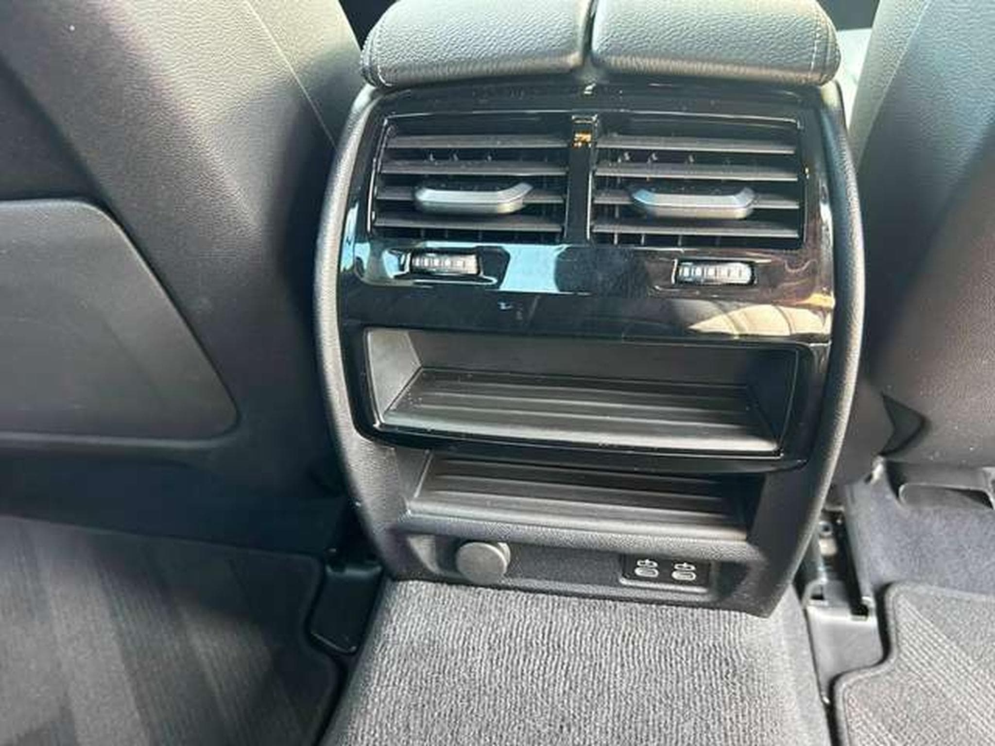 BMW 518 BERLINE 150CV BOITE AUTO GPS/CAMERA DE RECUL/CARPLAY (2022) - Photo 14