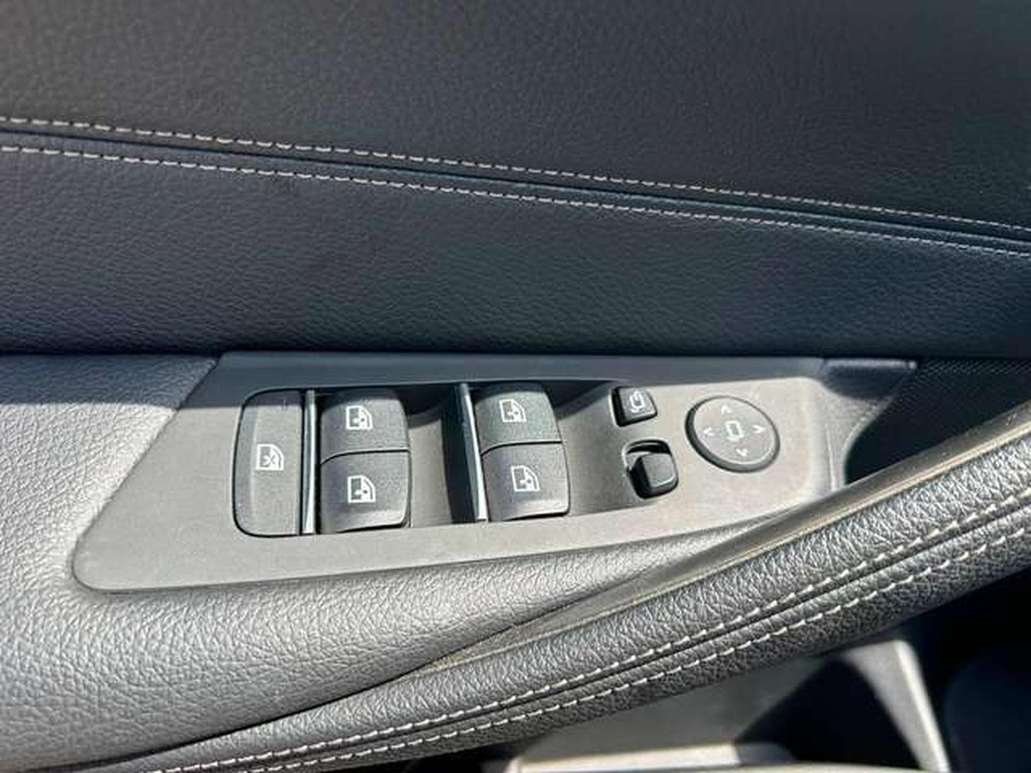 BMW 518 BERLINE 150CV BOITE AUTO GPS/CAMERA DE RECUL/CARPLAY (2022) - Photo 20