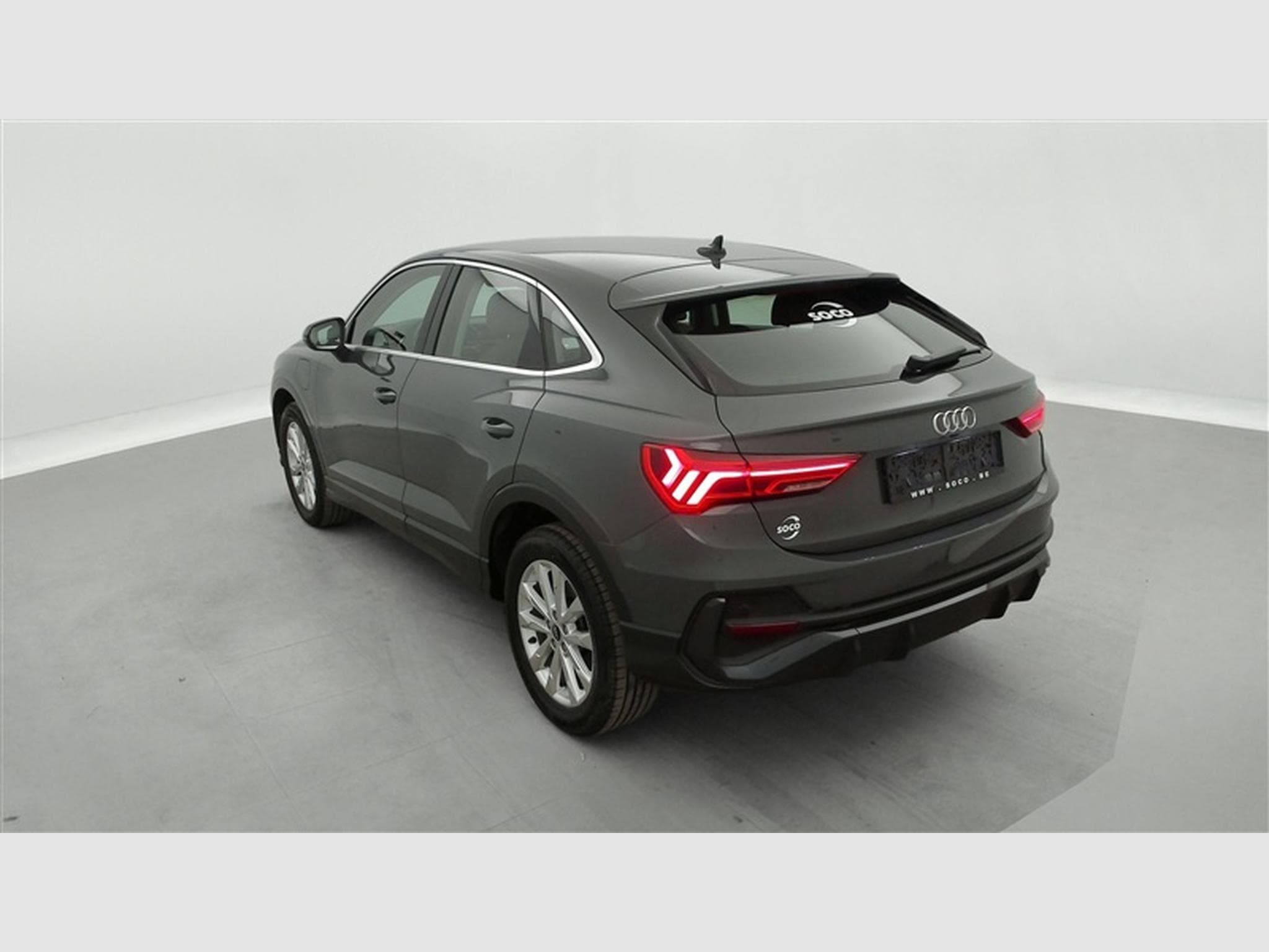 Audi Q3 Sportback PHEV 45 TFSIe S tronic  CUIR/NAVI/FULL LED/JA18 (2021) - Photo 2