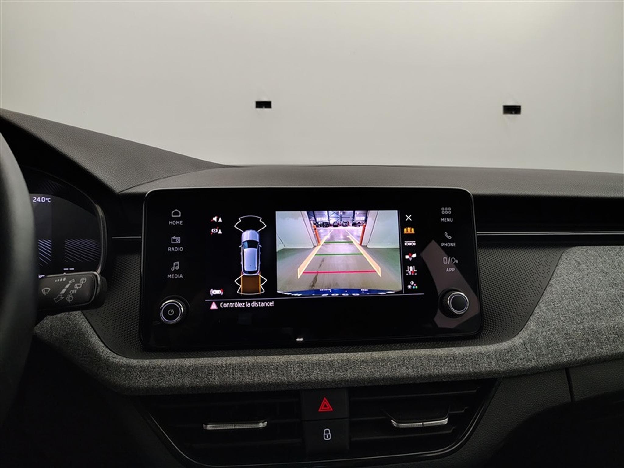 Skoda Kamiq 1.0 TSI 115Cv DSG7 Black Dots CARPLAY / CAMERA / FULL LED (2024) - Photo 17