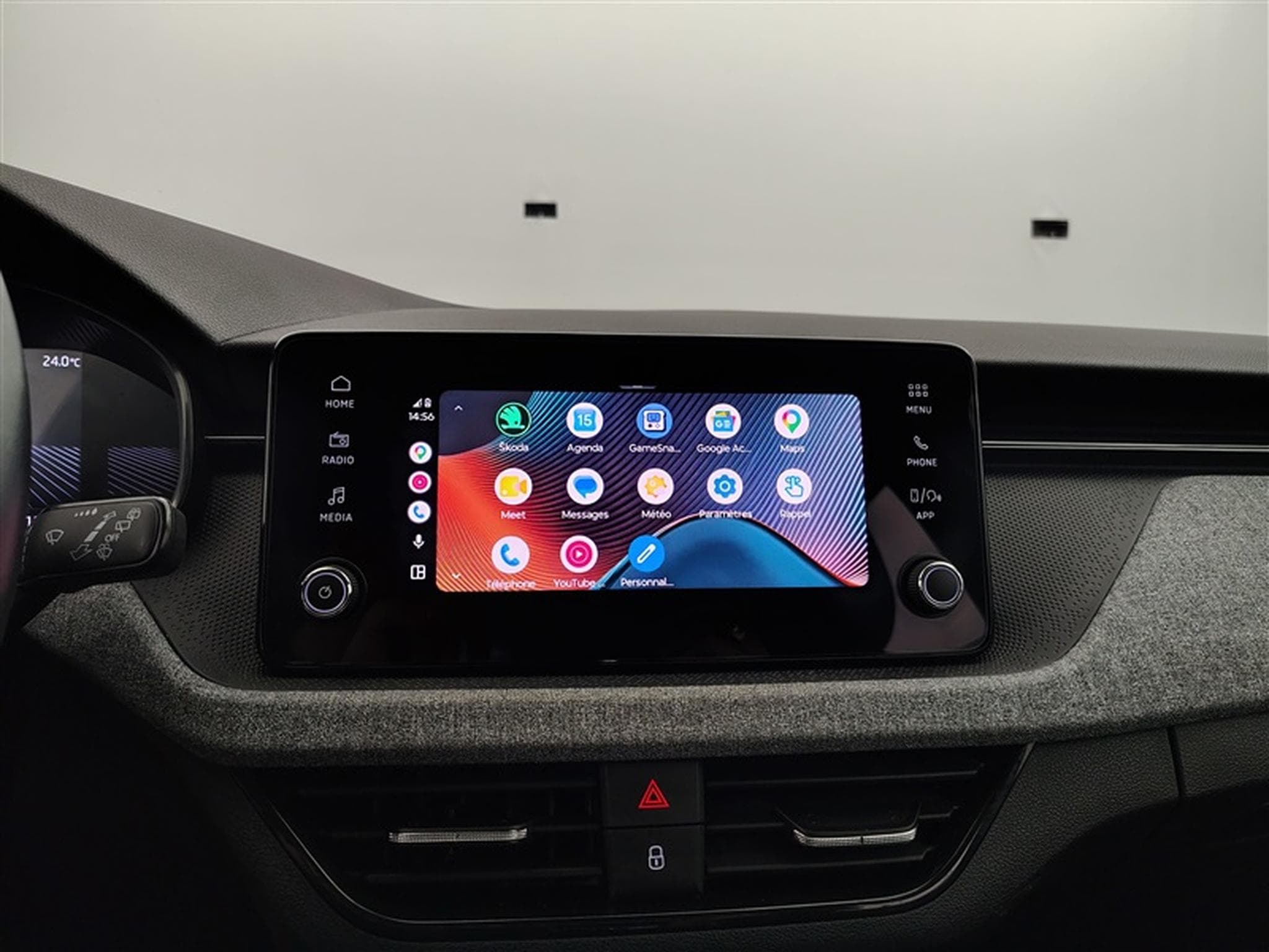 Skoda Kamiq 1.0 TSI 115Cv DSG7 Black Dots CARPLAY / CAMERA / FULL LED (2024) - Photo 19