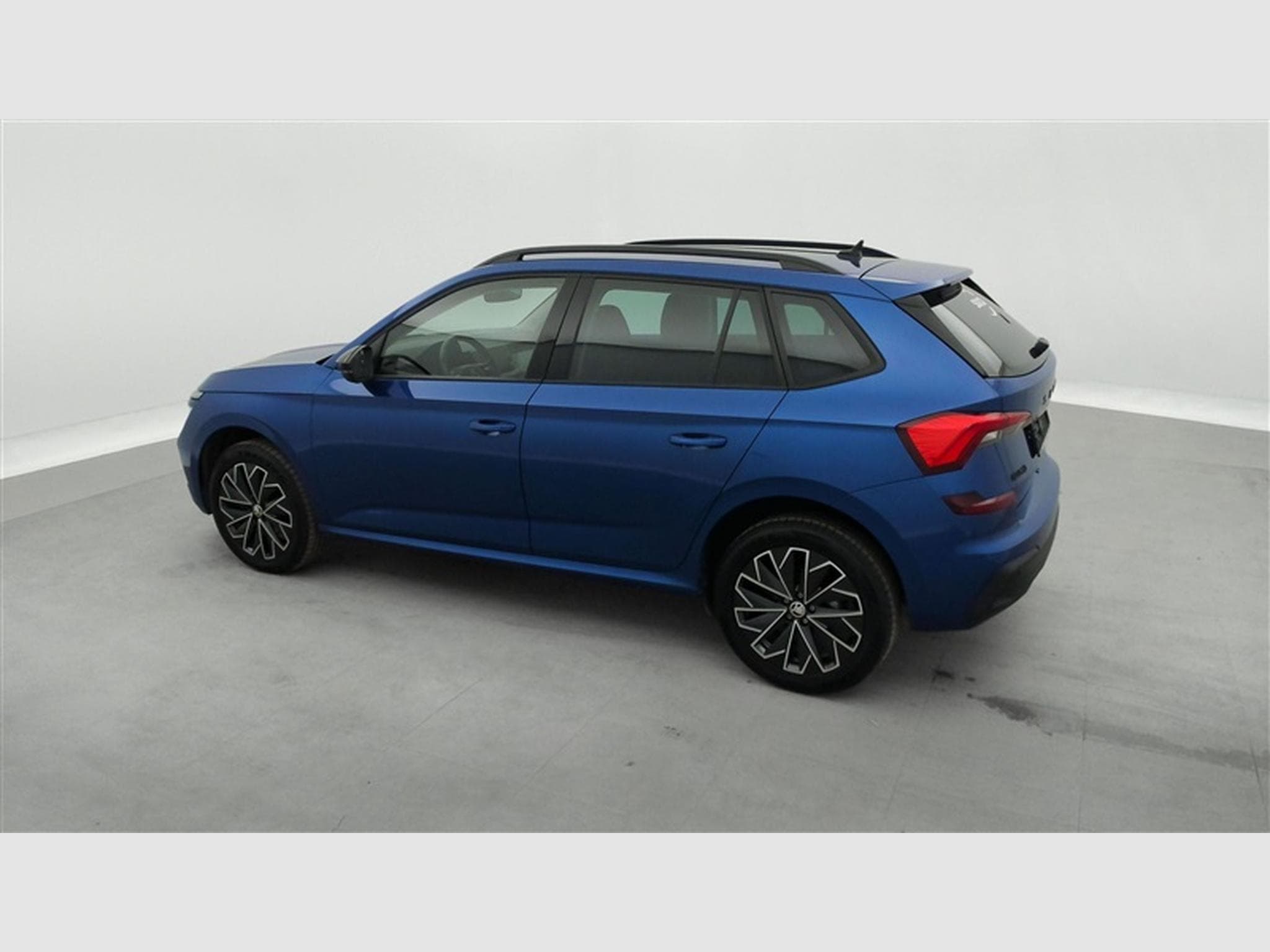 Skoda Kamiq 1.0 TSI 115Cv DSG7 Black Dots CARPLAY / CAMERA / FULL LED (2024) - Photo 25