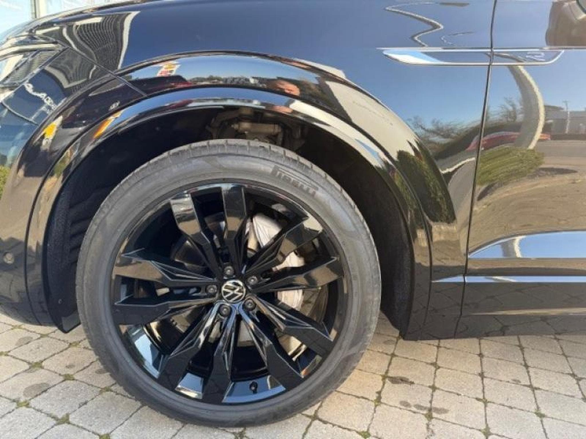 VW Touareg R-LINE (2022) - Photo 7