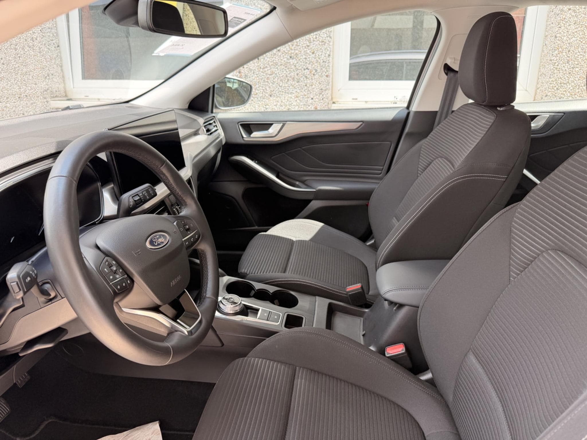 Ford Focus Clipper Titanium 1.5 Ecoblue 115cv A8 (2024) - Photo 5