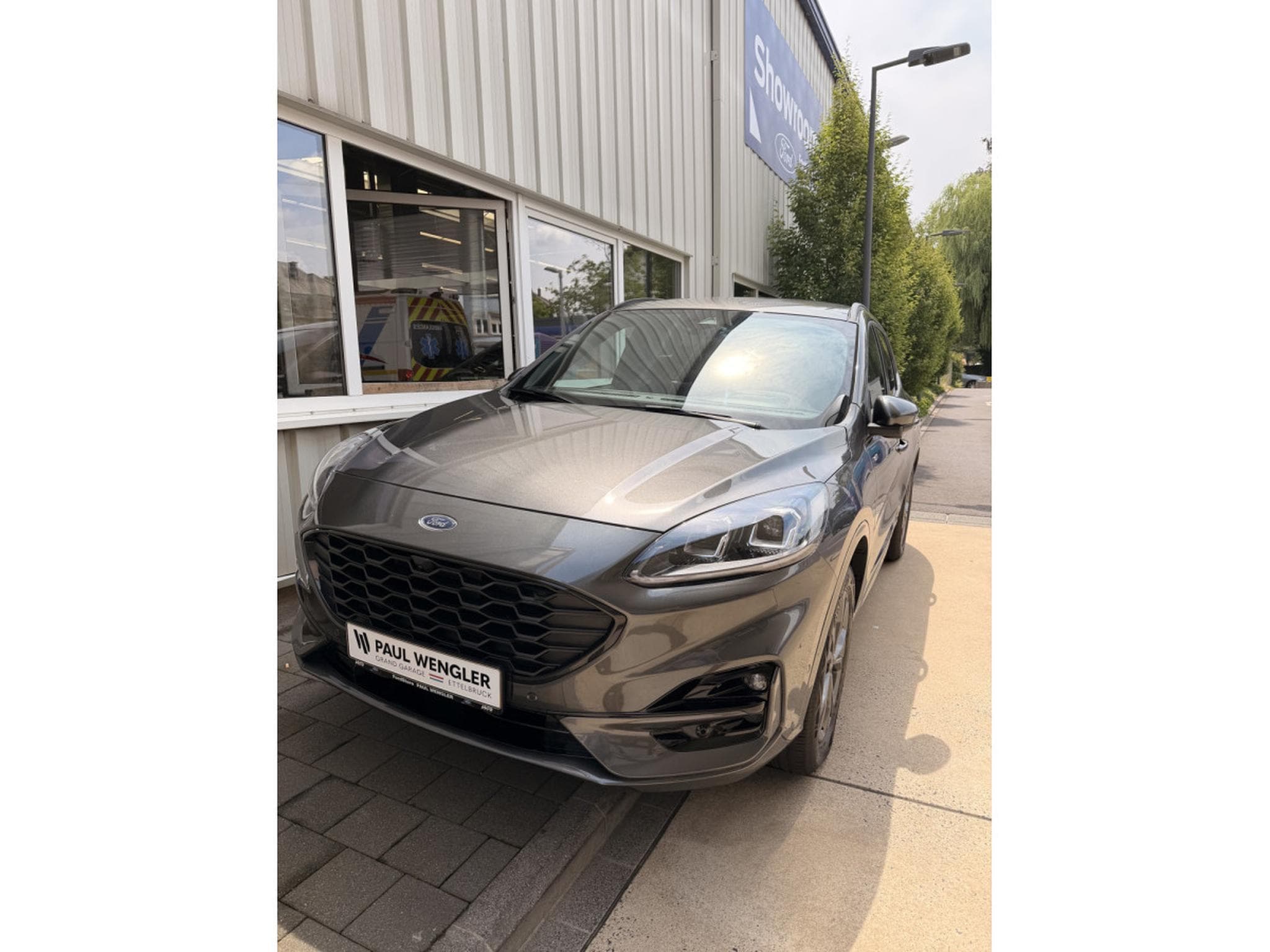 Ford Kuga ST-LINE X (2024) - Photo 1