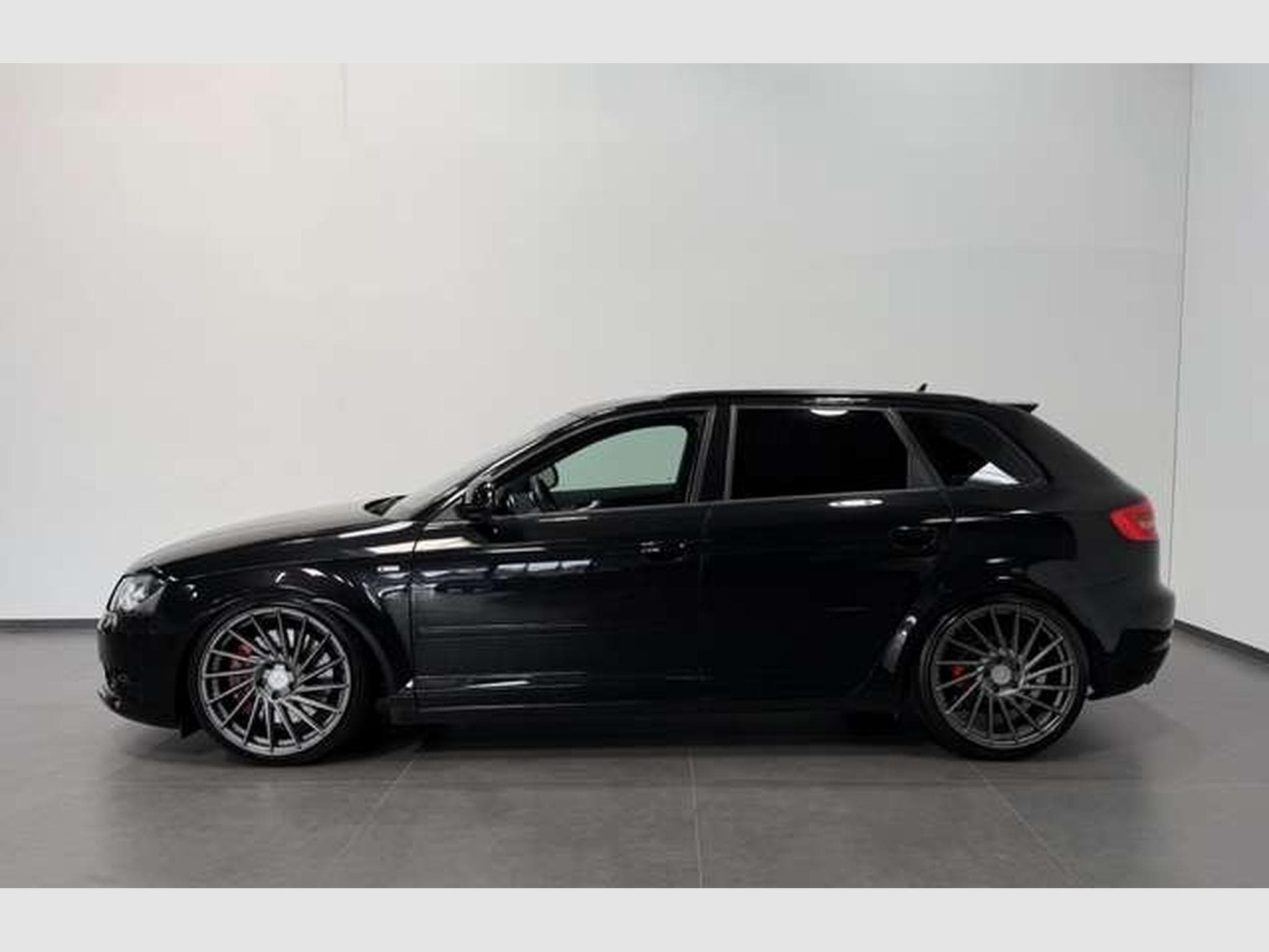 Audi A3 2.0 TDI S line *Tempomat *MMI *APS *Xenon (2010) - Photo 3