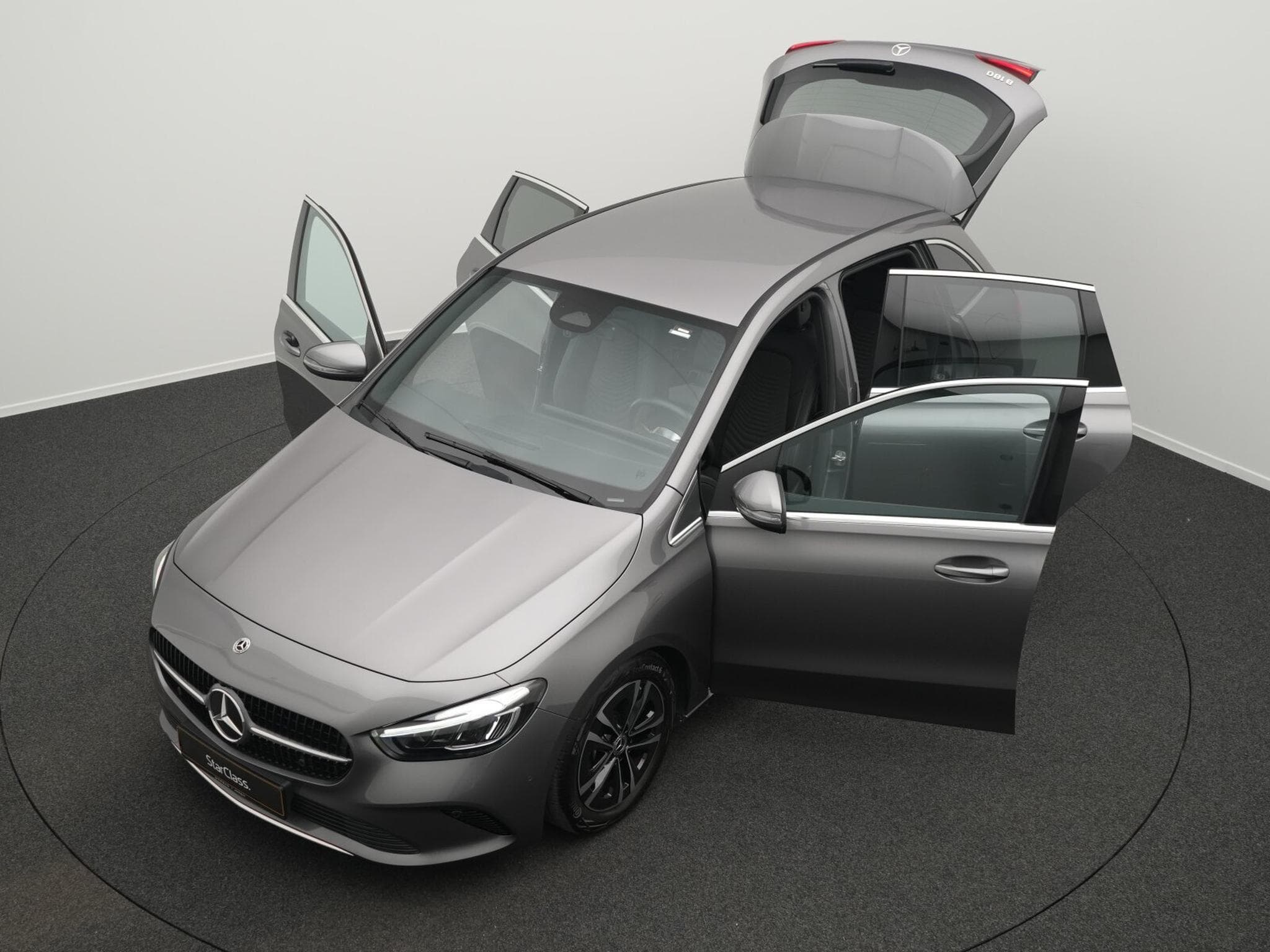 Mercedes B 180 LED+Kamera+Apple+MBUX (2024) - Photo 12