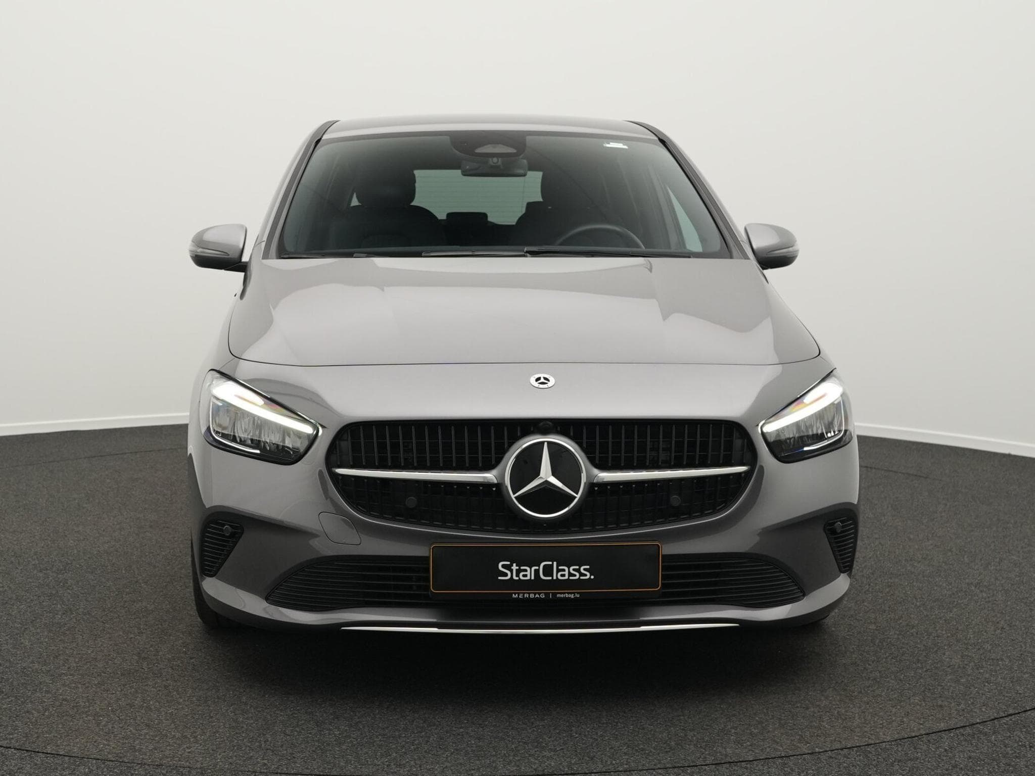Mercedes B 180 LED+Kamera+Apple+MBUX (2024) - Photo 2
