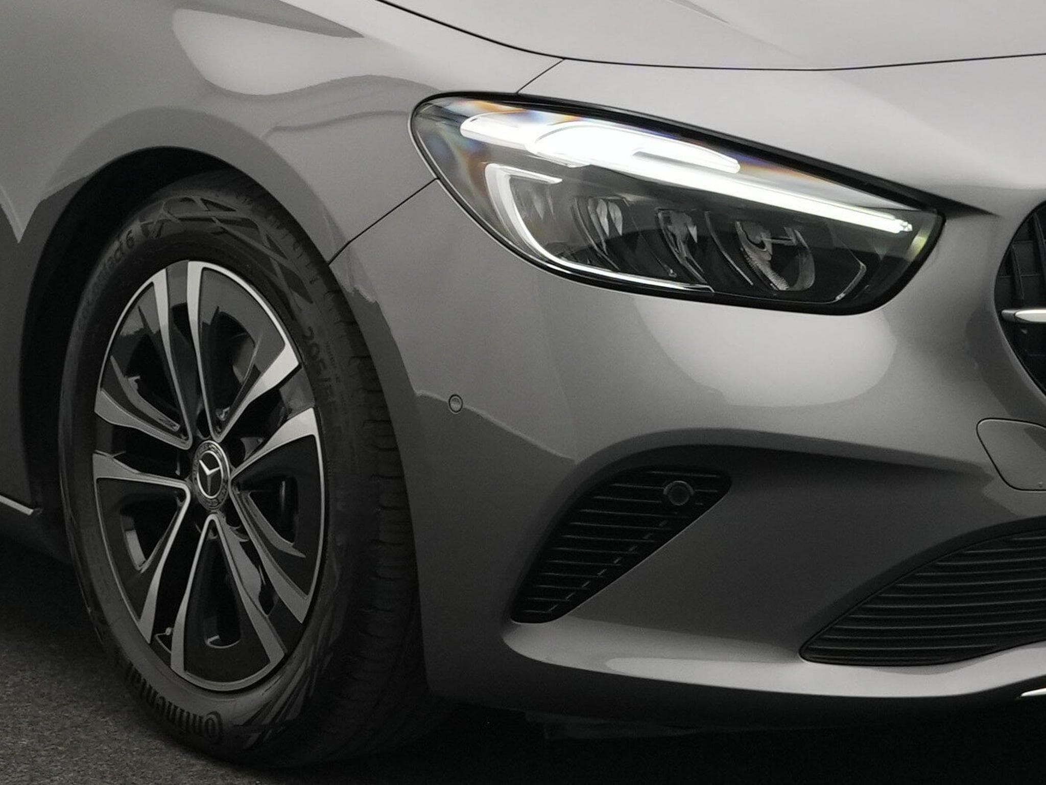 Mercedes B 180 LED+Kamera+Apple+MBUX (2024) - Photo 7