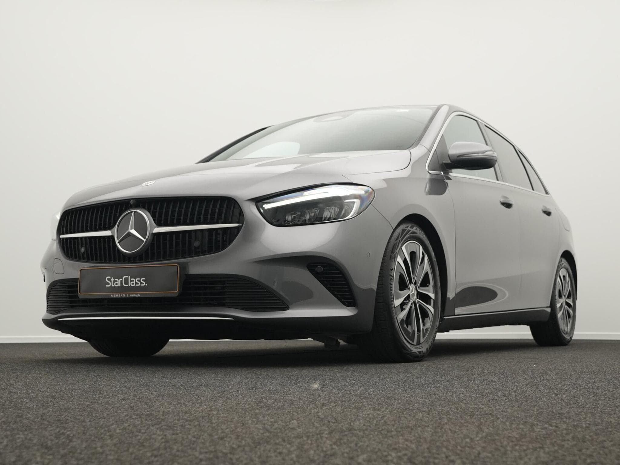 Mercedes B 180 LED+Kamera+Apple+MBUX (2024) - Photo 8