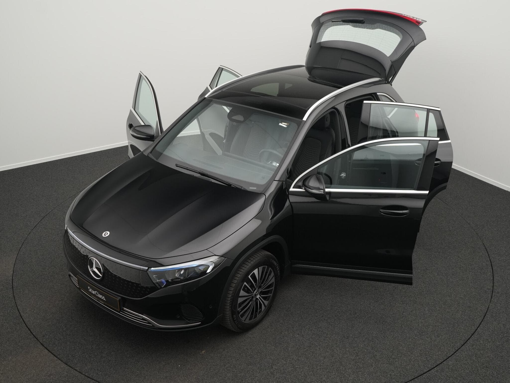 Mercedes EQA + Progressive LED+Pano+Totw+MBUX+Apple (2025) - Photo 12