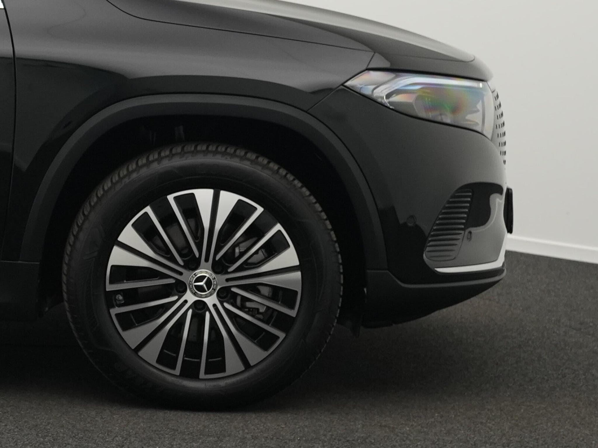 Mercedes EQA + Progressive LED+Pano+Totw+MBUX+Apple (2025) - Photo 6