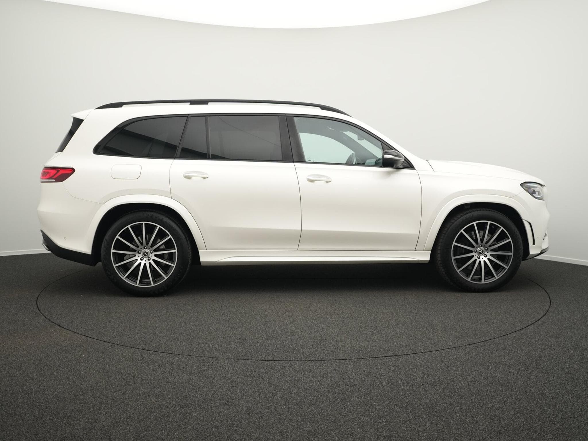 Mercedes GLS 400 d 4MATIC Pano+Multi+Airmatic+Night (2021) - Photo 5