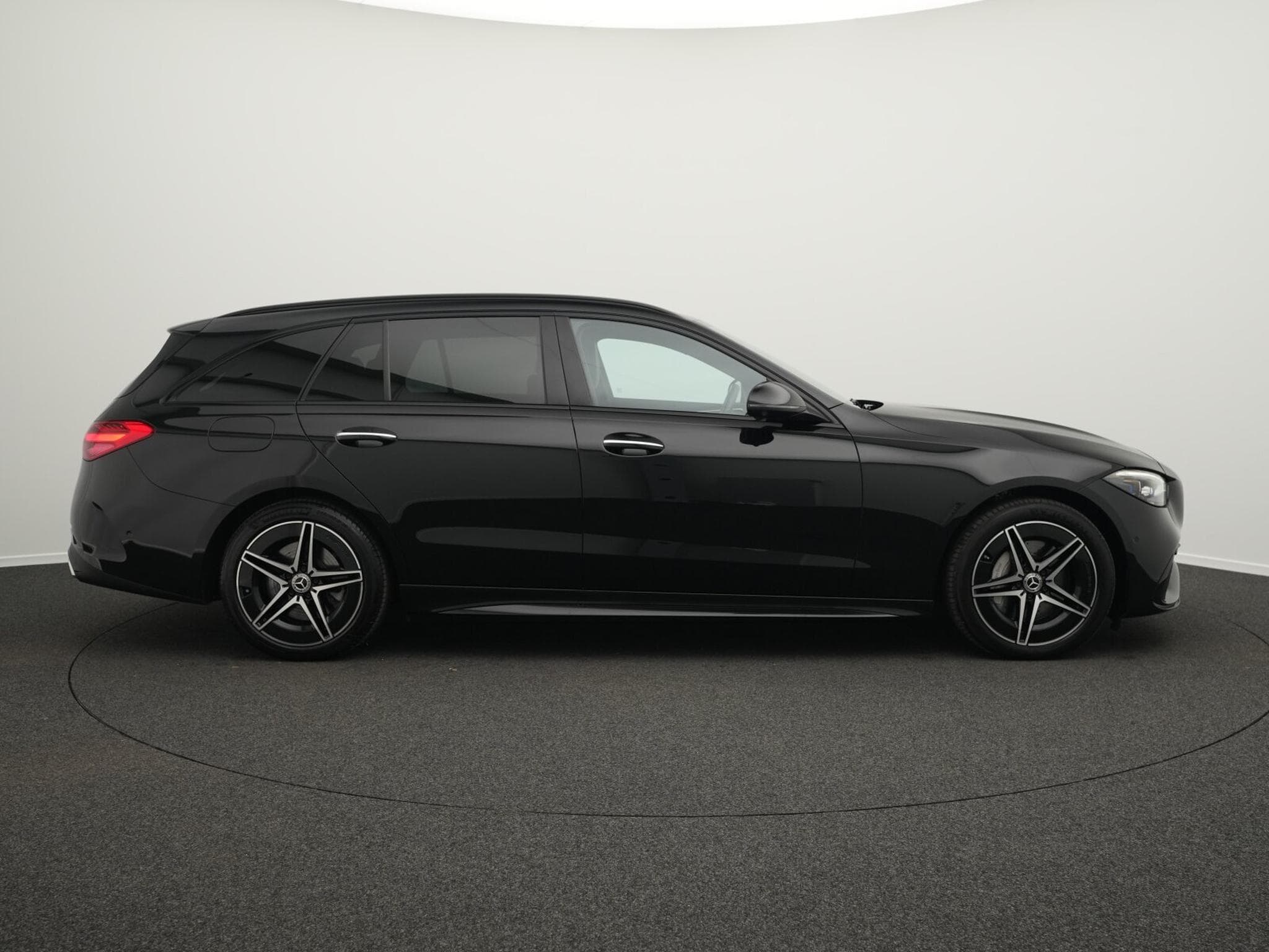 Mercedes C 300 e T AMG-Line Digital+360°+Night+EasyPack (2023) - Photo 5