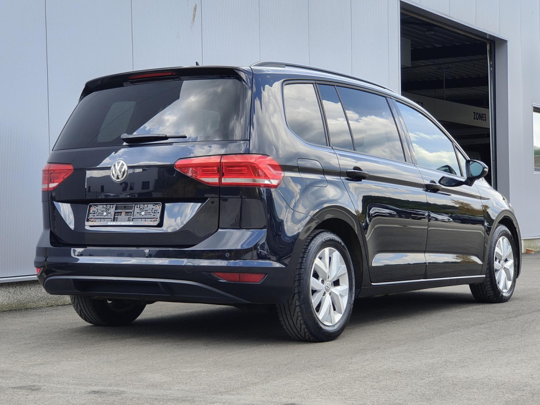 VW Touran 1.6 TDI HIGHLINE 7 PLACES GPS BLUETOOTH RADAR AV/ARR (2018) - Photo 24
