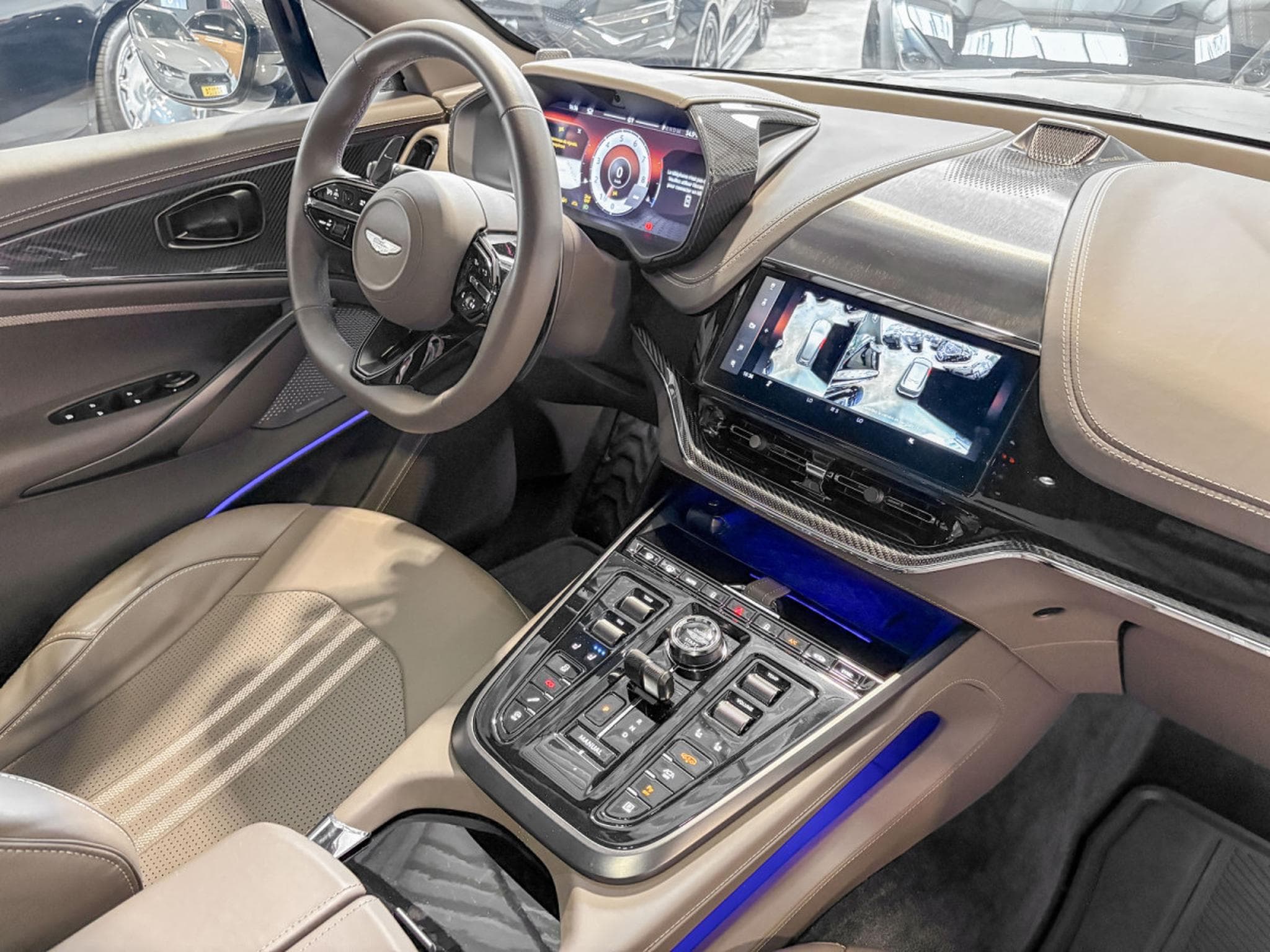 Aston-Martin DBX ASTON MARTIN DBX707 °FACELIFT° 4.0 V8 BITURBO – FULL CARBON (2025) - Photo 13
