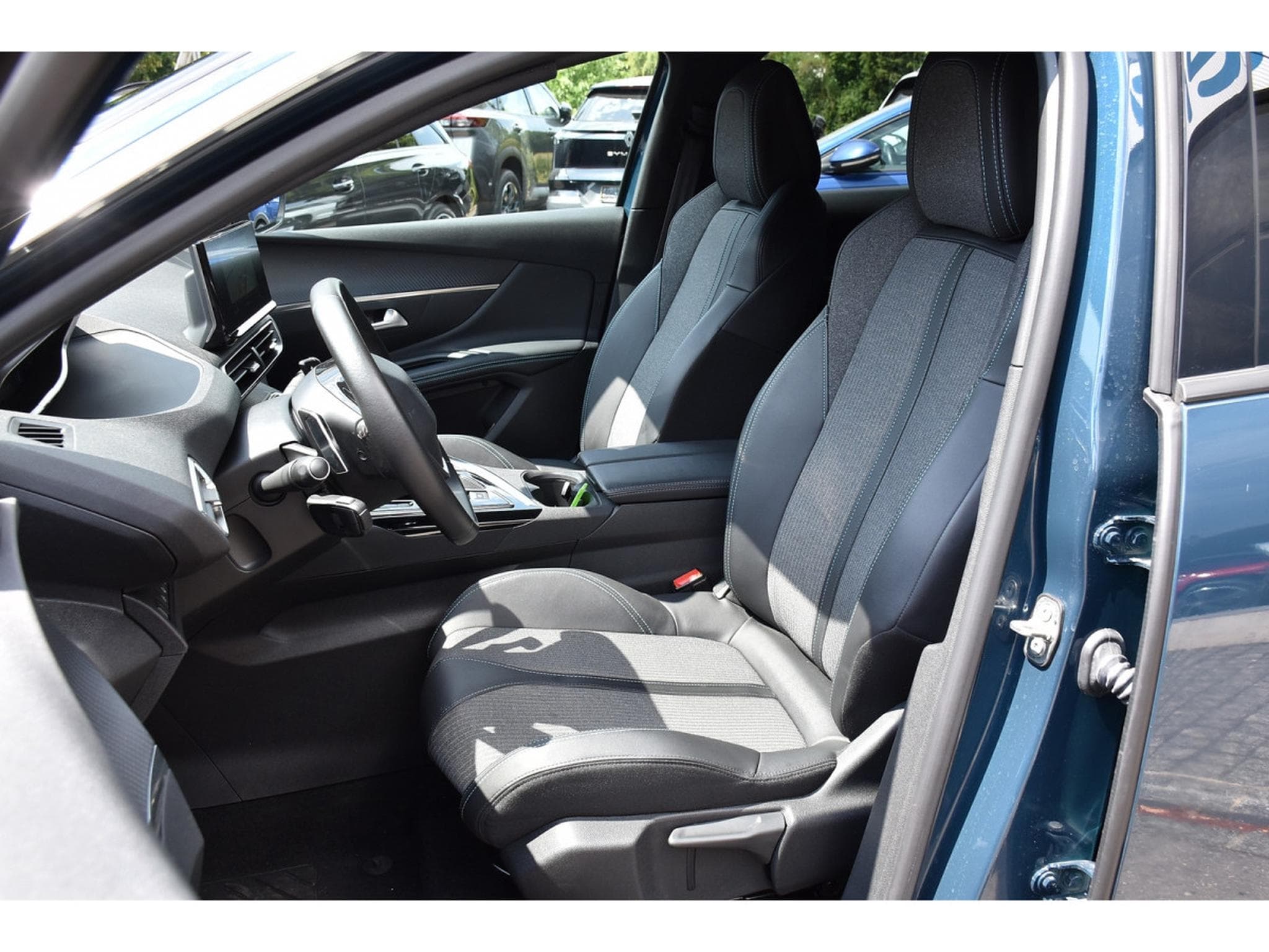Peugeot 3008 1.6 Hybrid PHEV 180 Allure e-EAT8 ACC LANE SIDE CAM 1° MAIN (2024) - Photo 6