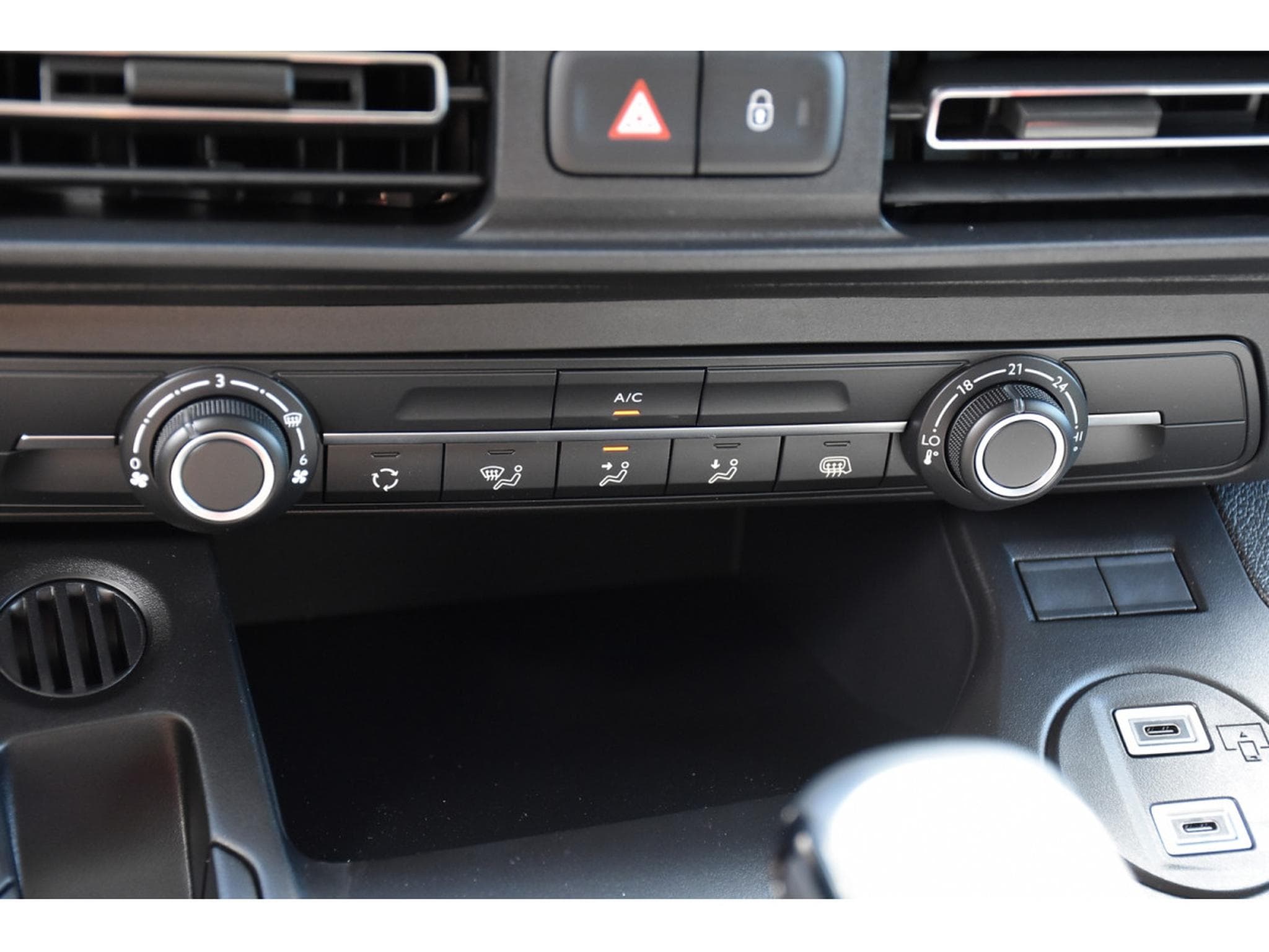 Citroën Berlingo Van Fourgon M 1.5 HDI 3 Pl. REGUL LANE CAM NEUF (2026) - Photo 15
