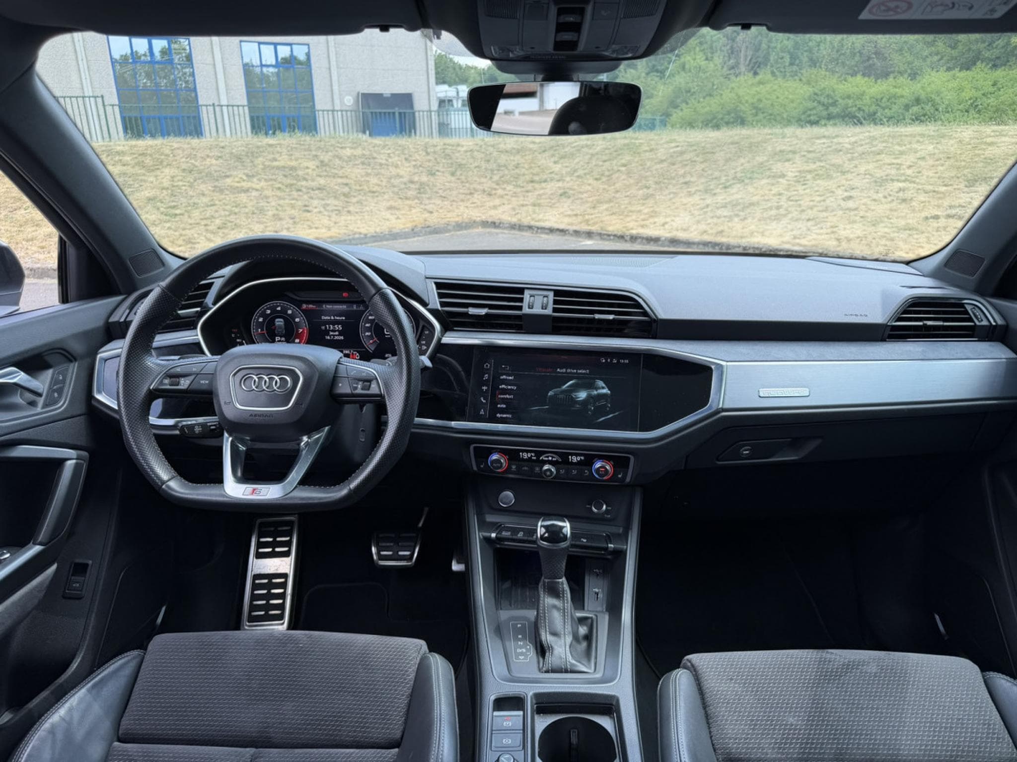 Audi Q3 S-Line 45 TFSI Quattro S Tronic - B&O - Panoramic Roof - Mat (2019) - Photo 11