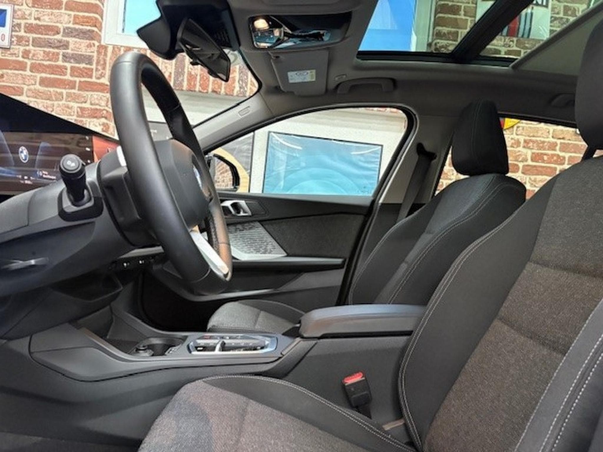 BMW 120 120iA 170cv Auto HYB-ESS M-SPORT DESIGN (2025) - Photo 5