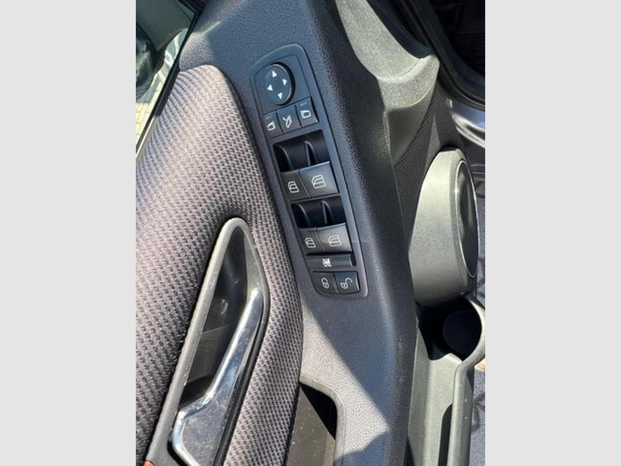 Mercedes A 180 A A 180 CDI Klima Einparkhilfe Sitzheizung (2011) - Photo 15