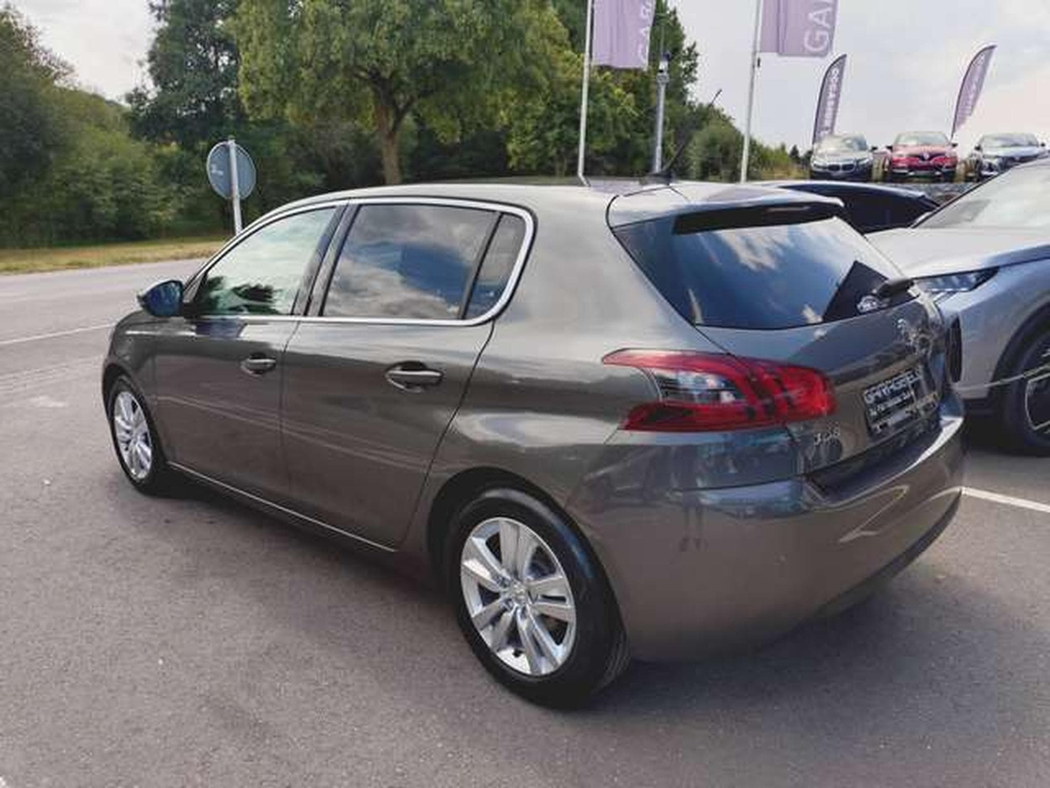 Peugeot 308 Allure (2021) - Photo 5