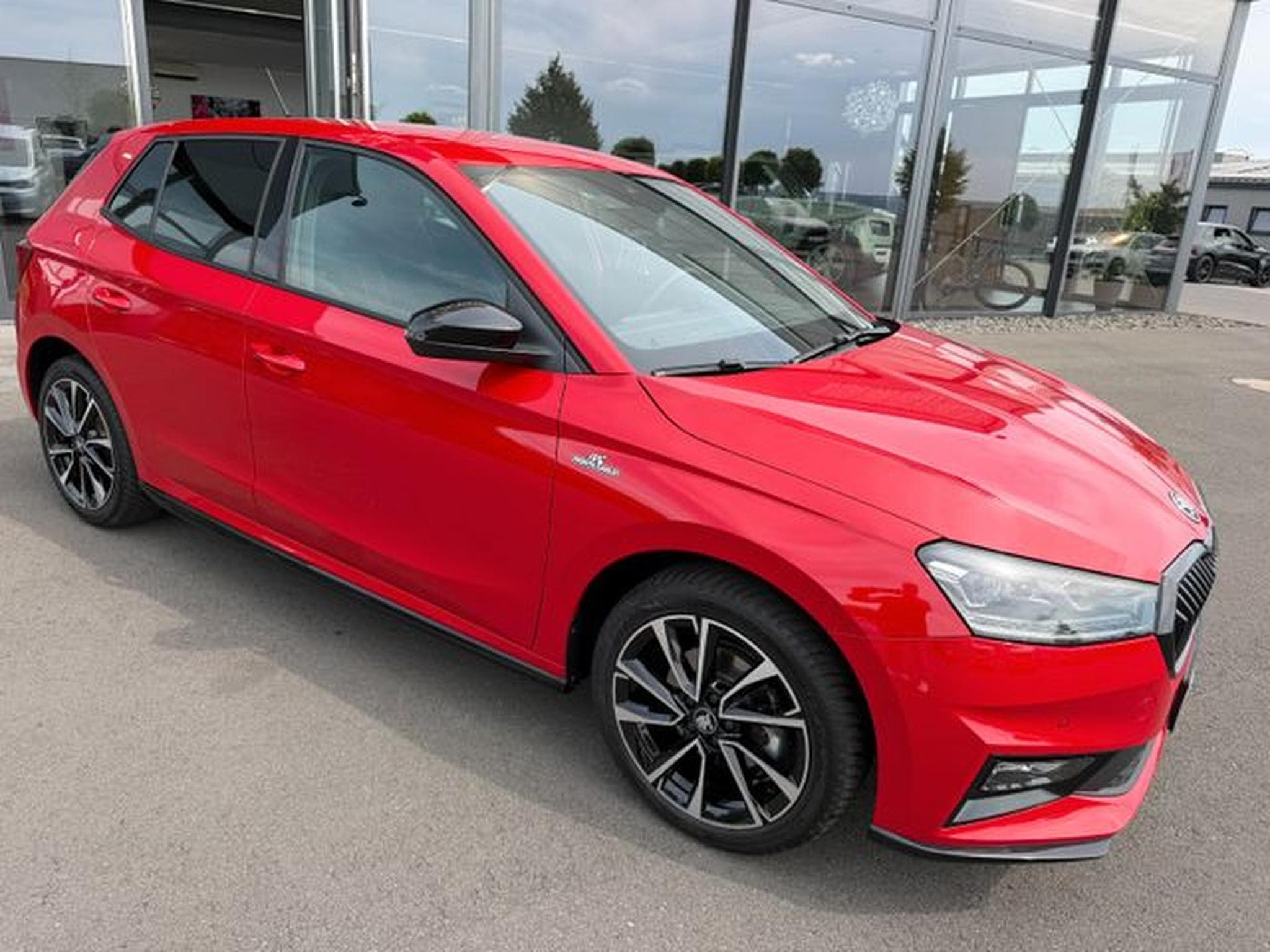 Skoda Fabia Fabia 1,5TSi DSG MonteCarlo Navi Kam Matrix Key (2025) - Photo 3