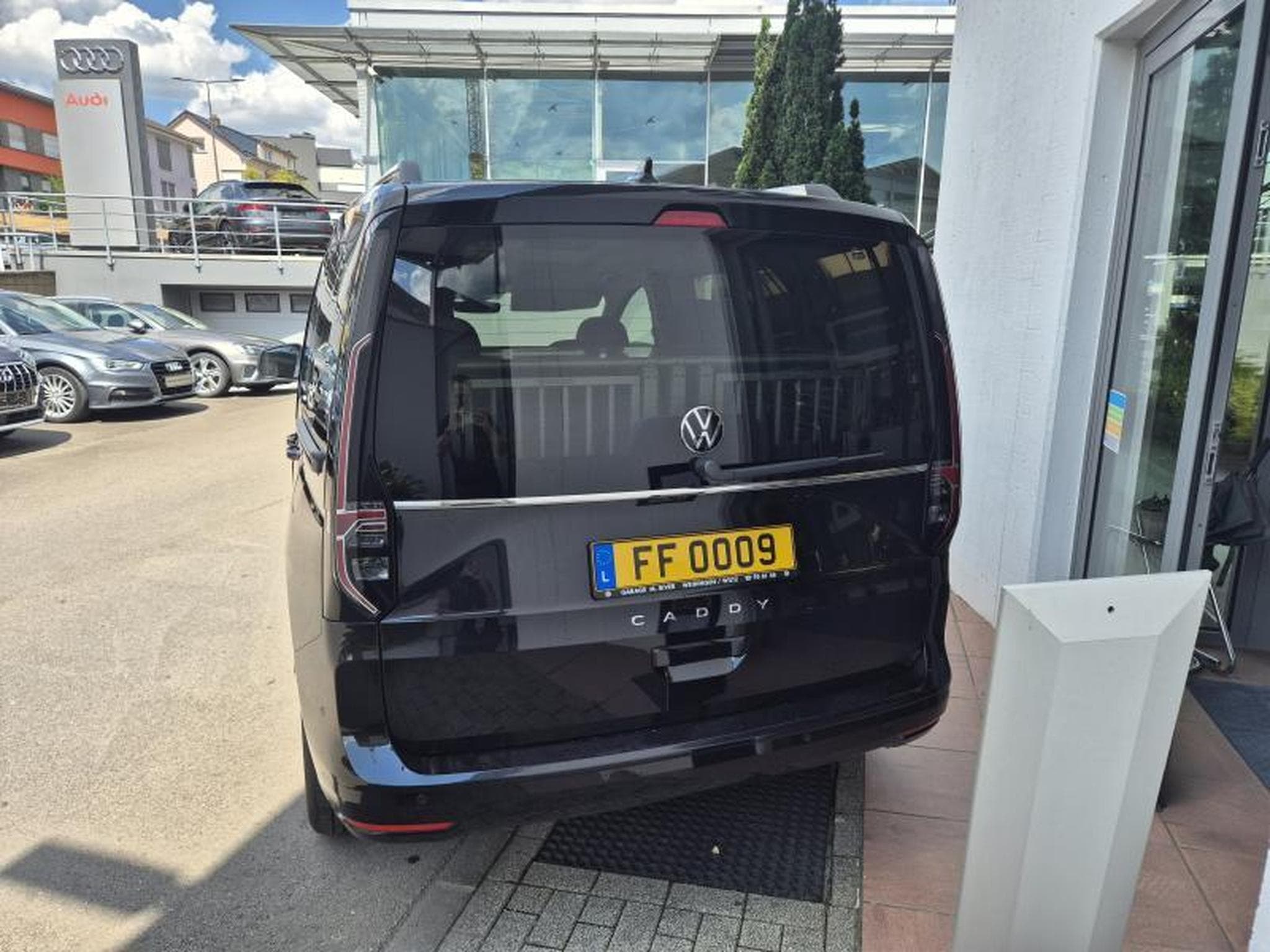 VW Caddy Style (2025) - Photo 5
