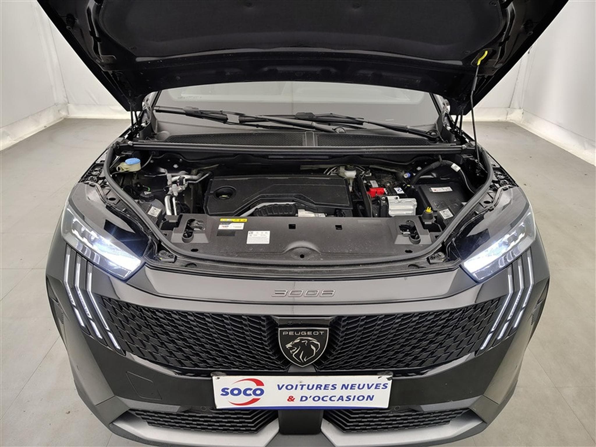 Peugeot 3008 1.2 HYBRID 145cv e-DSC6 GT NAVI / FULL LED / PANO / CAMERA (2025) - Photo 21