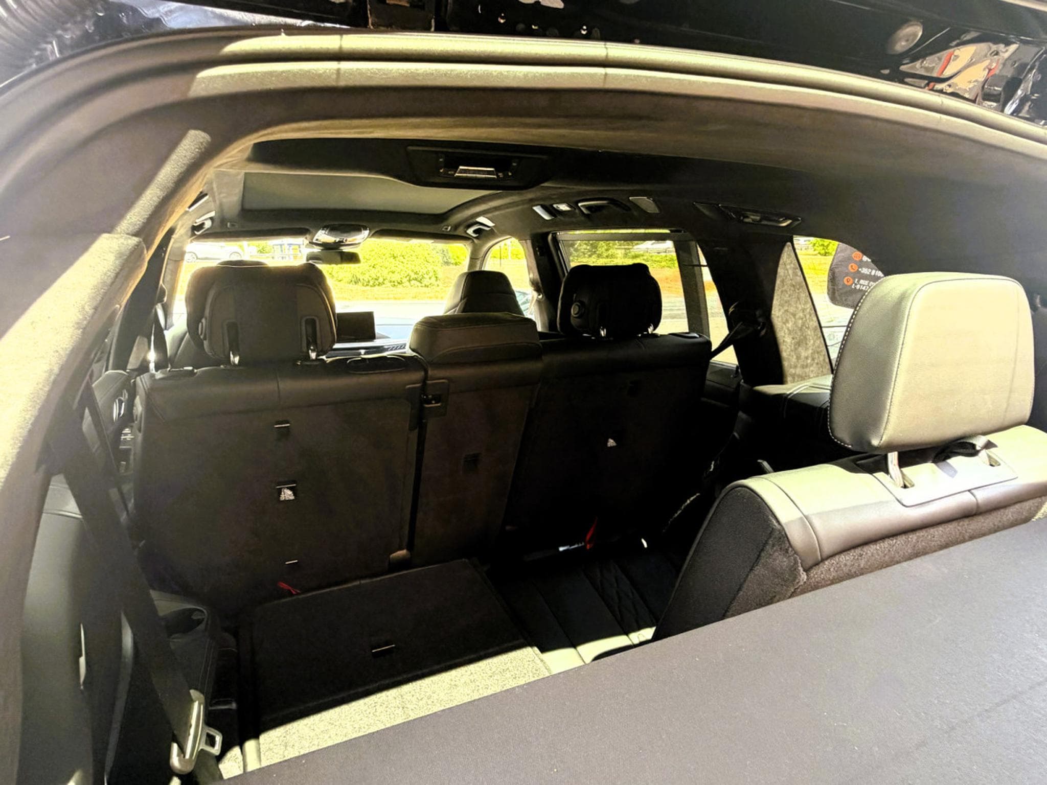 BMW X7 SKY LOUNGE, B&W, 23" FULL PPF, KRISTALL ICONIC GLOW (2025) - Photo 10