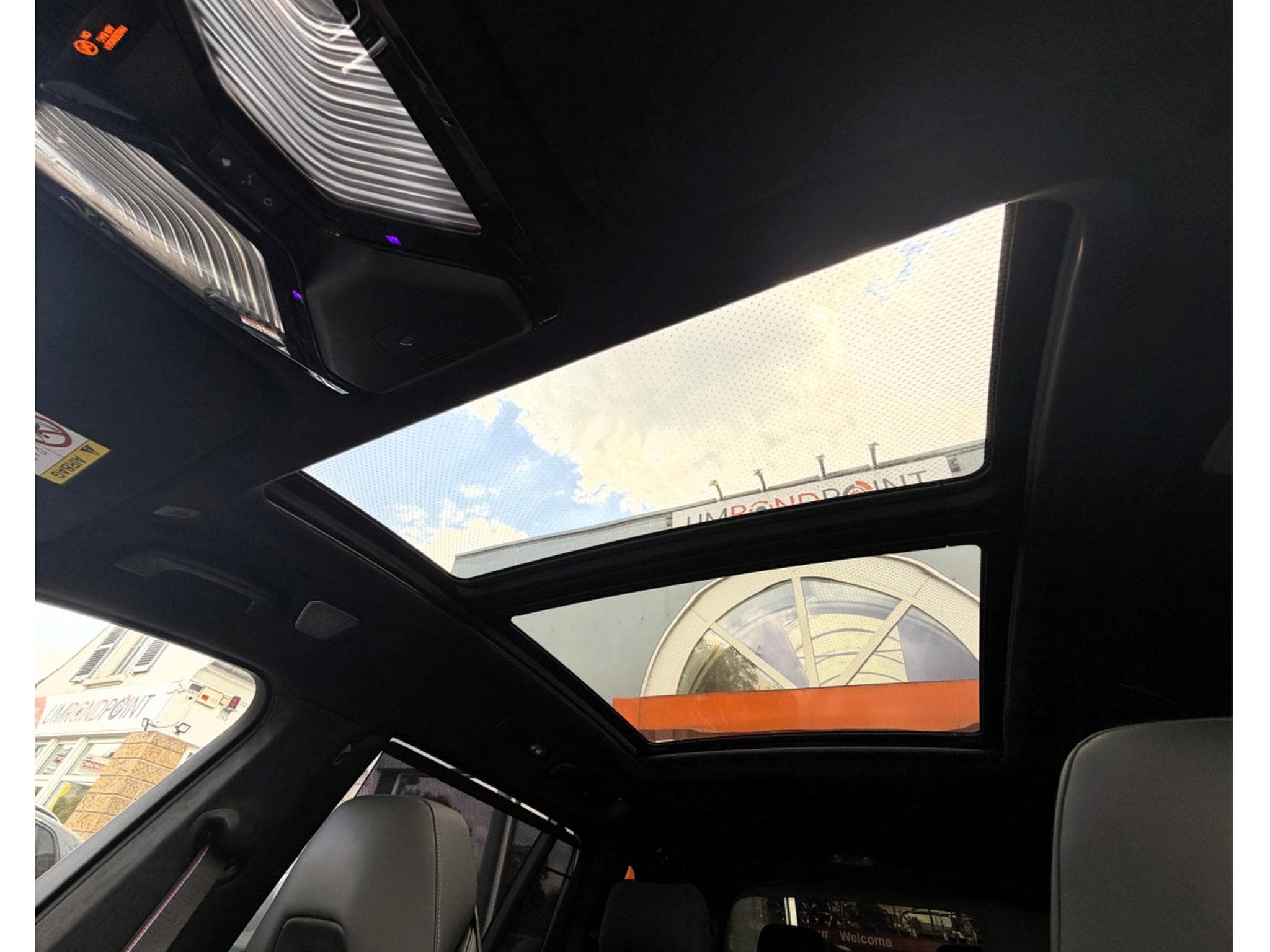 BMW X7 SKY LOUNGE, B&W, 23" FULL PPF, KRISTALL ICONIC GLOW (2025) - Photo 29