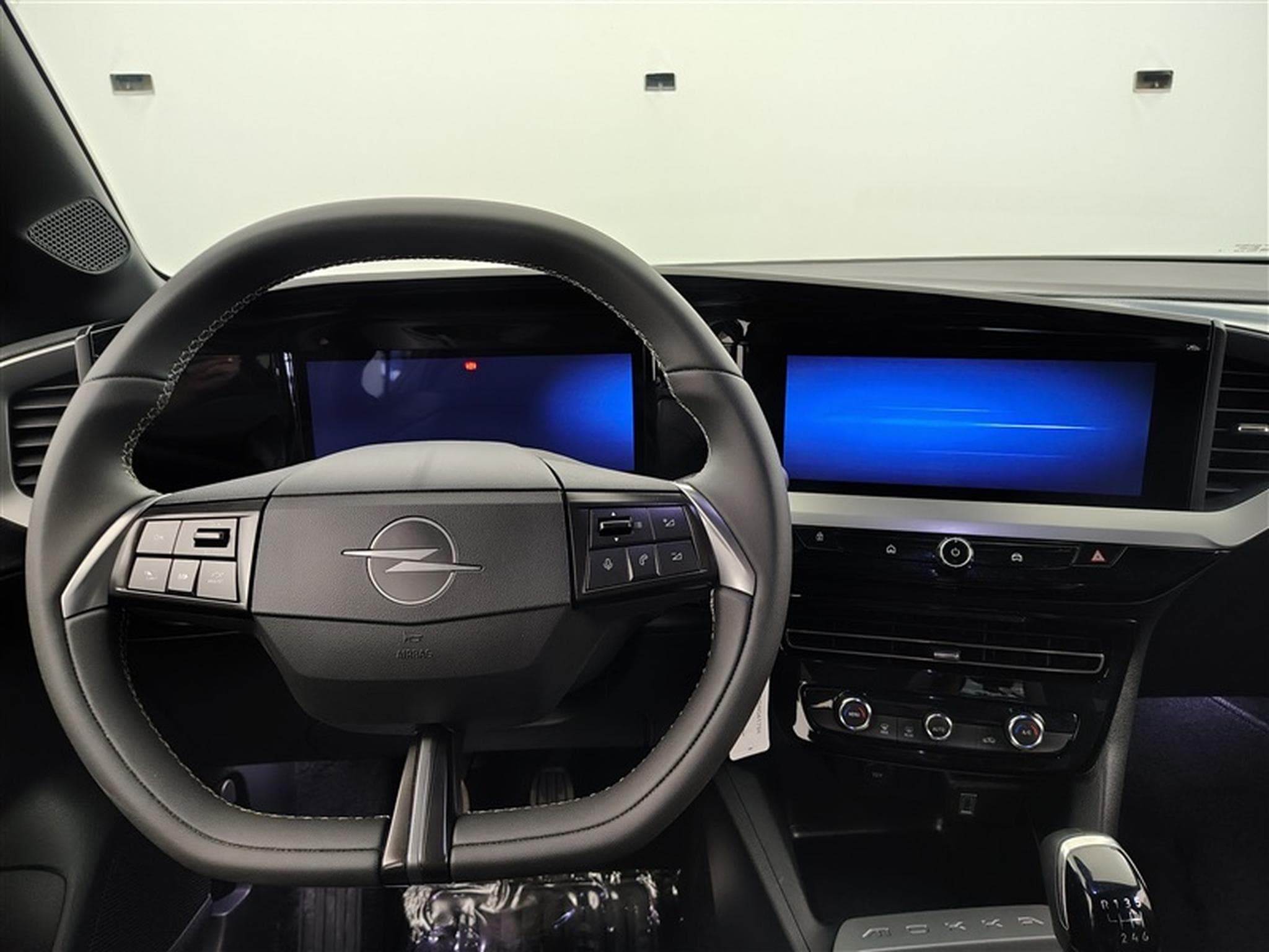 Opel Mokka 1.2 Turbo 136Cv GS CARPLAY / CAMERA / FULL LED (2025) - Photo 9
