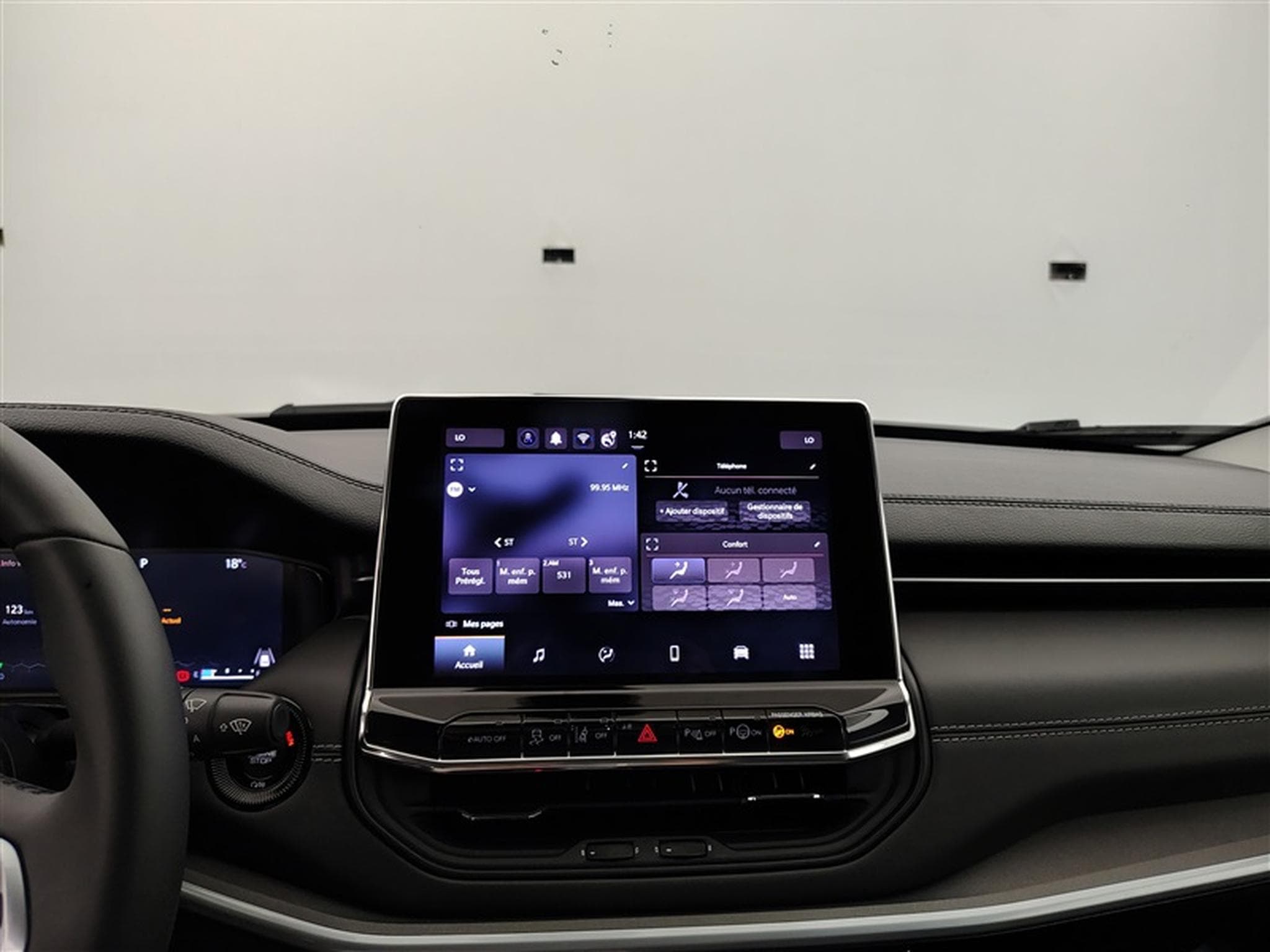 Jeep Compass 1.5 Turbo MHEV Altitude DCT  S-CUIR / CARPLAY / CAMERA (2025) - Photo 11