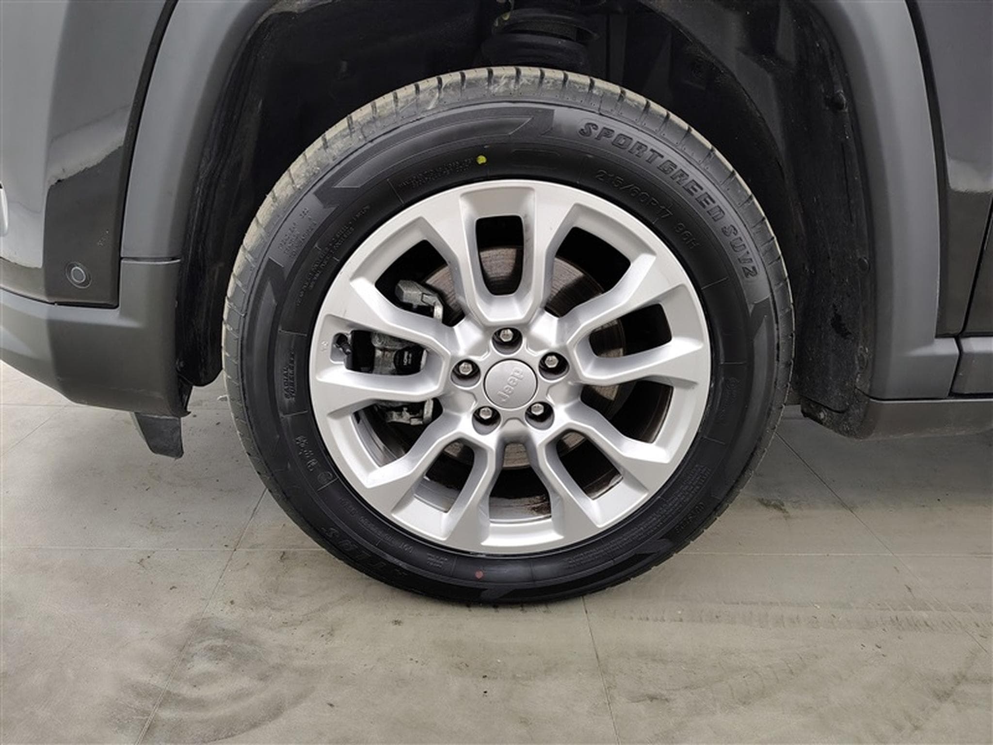 Jeep Compass 1.5 Turbo MHEV Altitude DCT  S-CUIR / CARPLAY / CAMERA (2025) - Photo 6