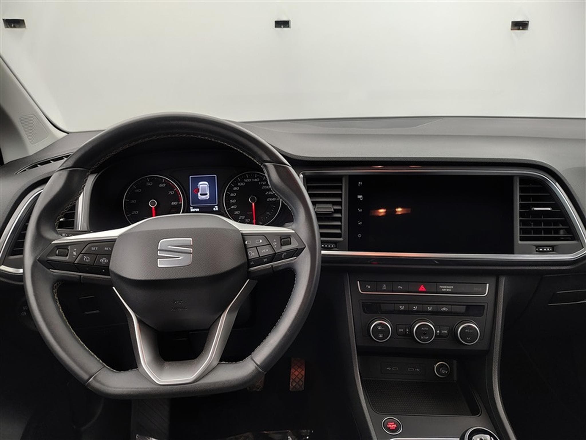 Seat Ateca 1.0 TSI Move! NAVI/FULL LED/JA17/PDC (2022) - Photo 9