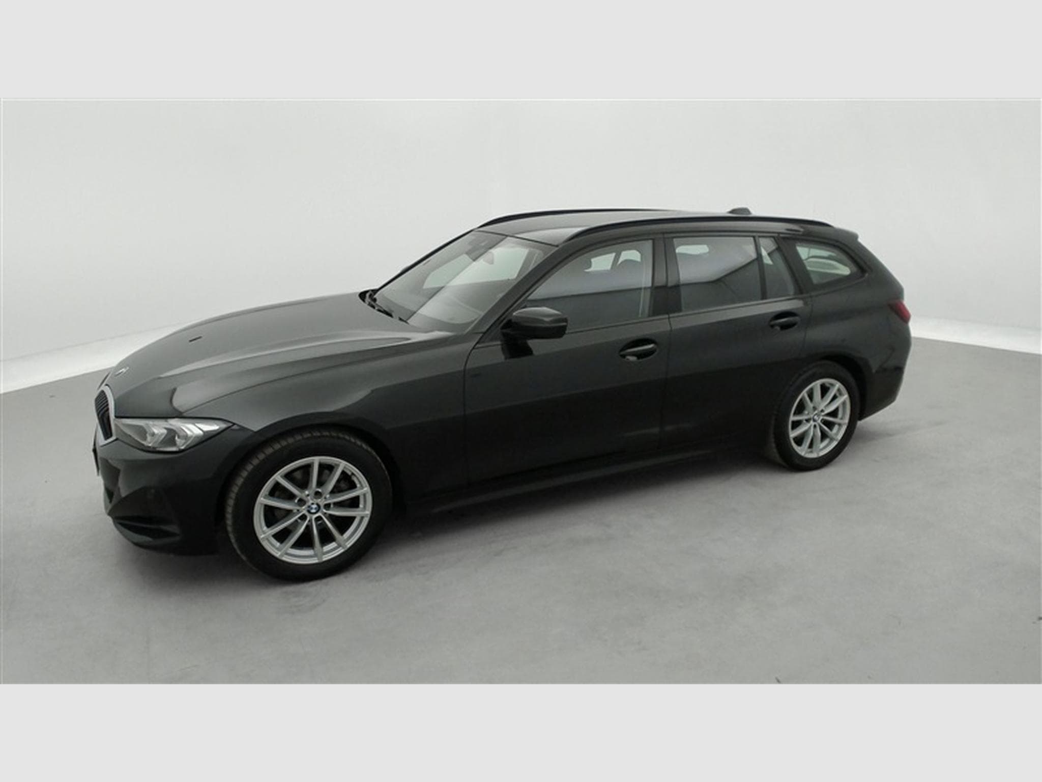 BMW 318 318iA Touring  Navi Cockpit / Led / PDC av+ar (2024) - Photo 22