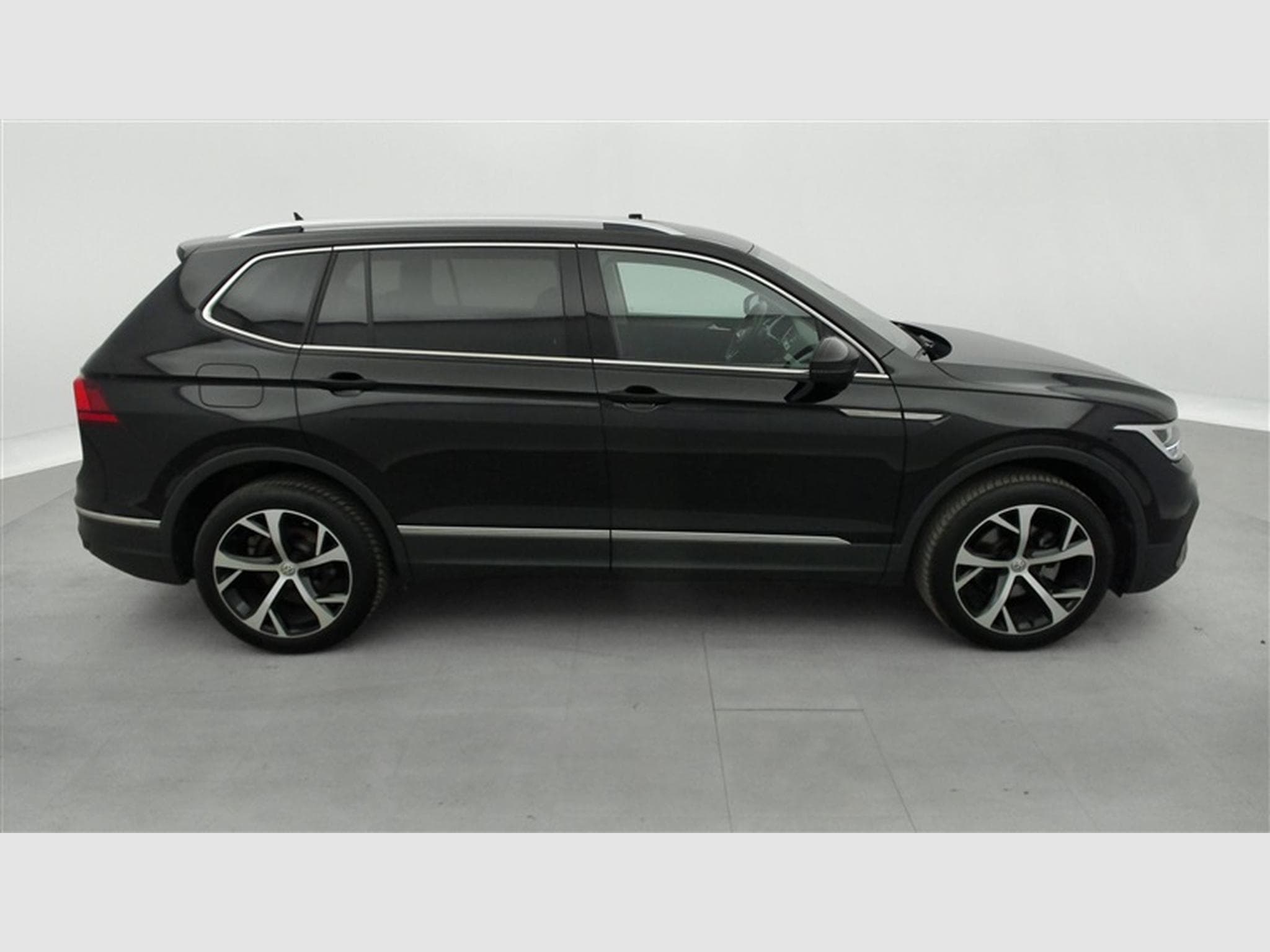 VW Tiguan 1.5 TSI 7pl. DSG Navi Cockpit / Led / PDC+Caméra (2024) - Photo 25