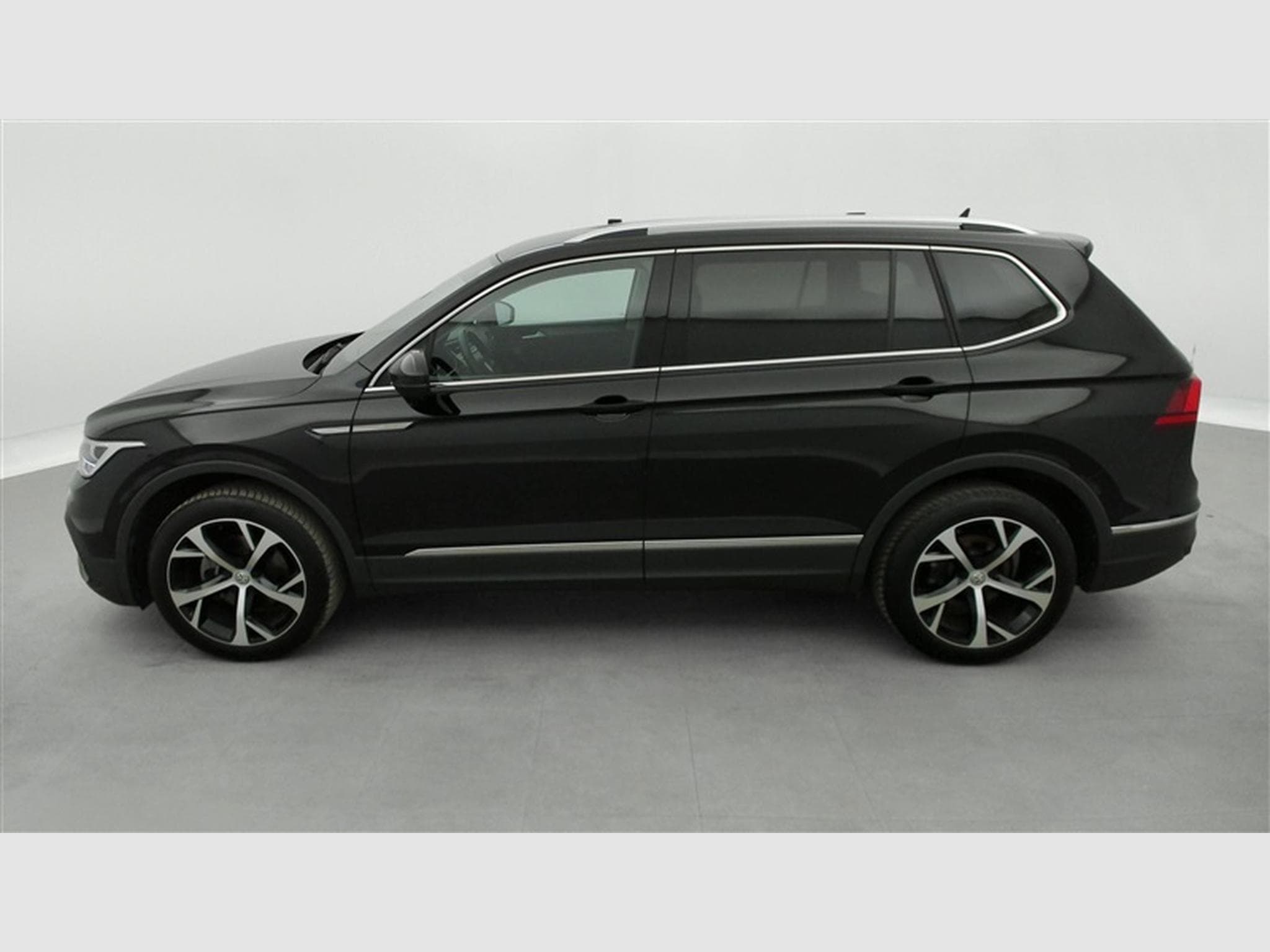 VW Tiguan 1.5 TSI 7pl. DSG Navi Cockpit / Led / PDC+Caméra (2024) - Photo 3