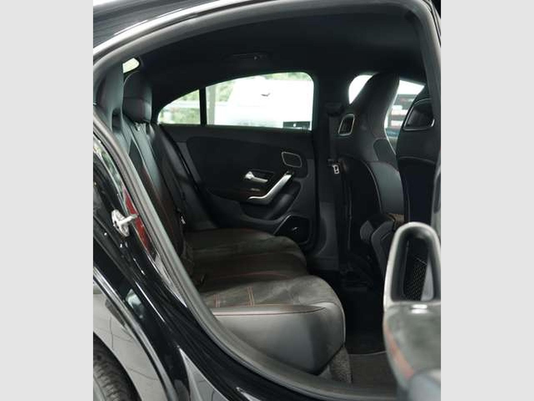 Mercedes CLA 250 AMG Line Limousine 2.H *19*BURM*Digital (2020) - Photo 17