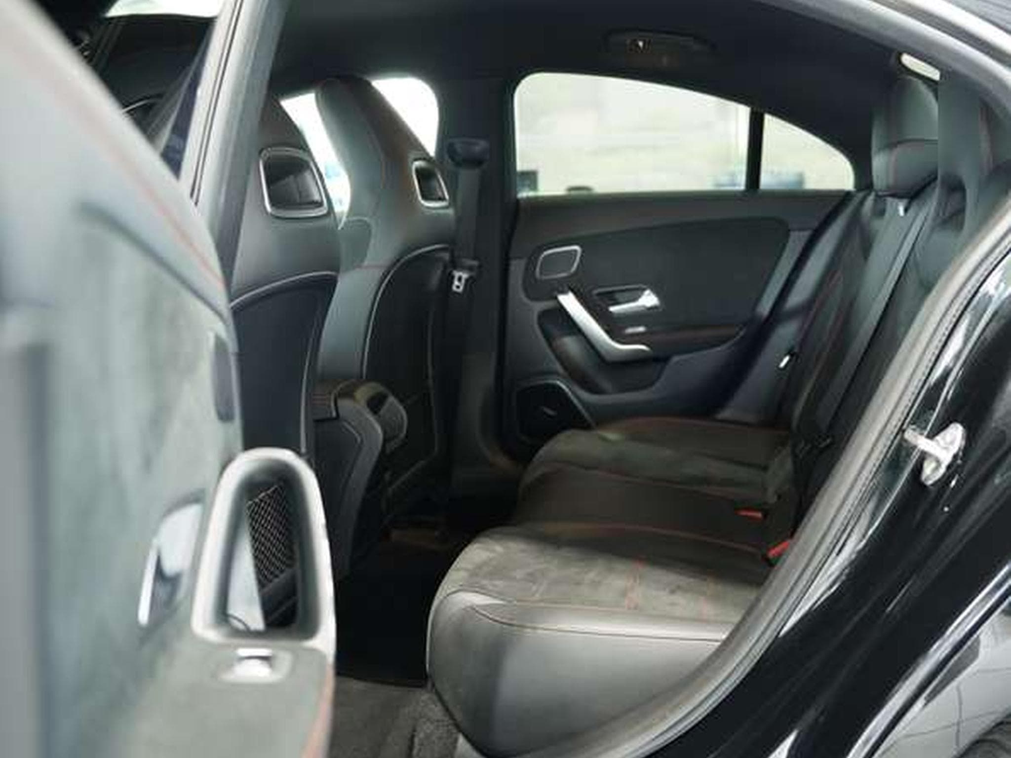 Mercedes CLA 250 AMG Line Limousine 2.H *19*BURM*Digital (2020) - Photo 18
