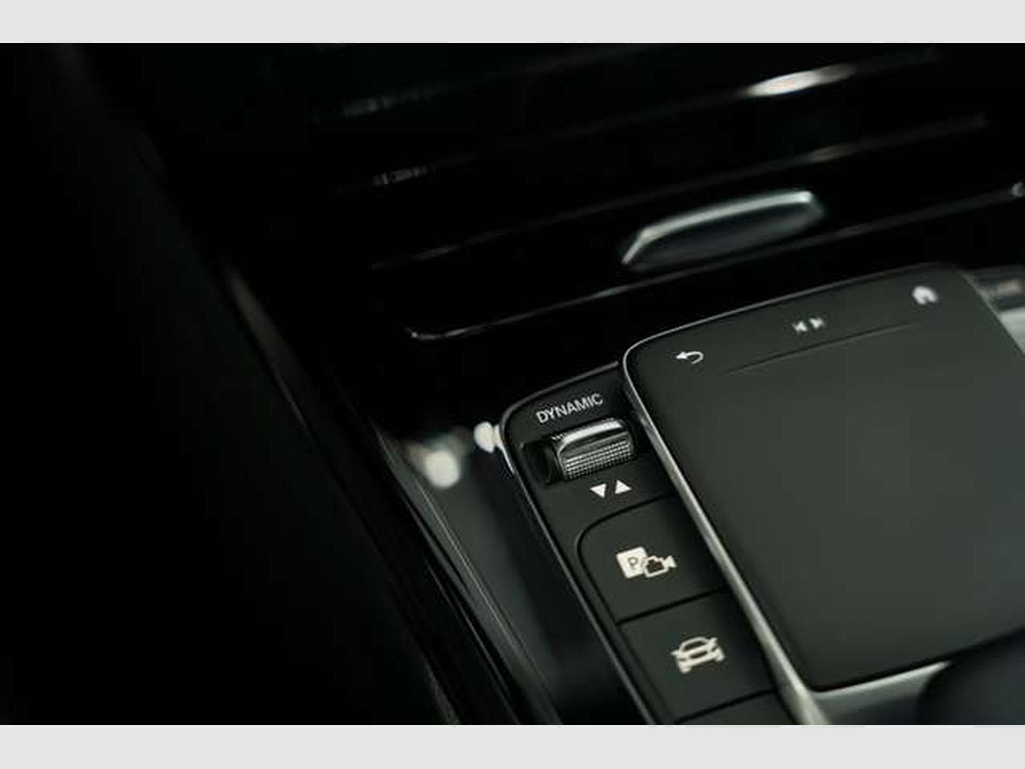 Mercedes CLA 250 AMG Line Limousine 2.H *19*BURM*Digital (2020) - Photo 26