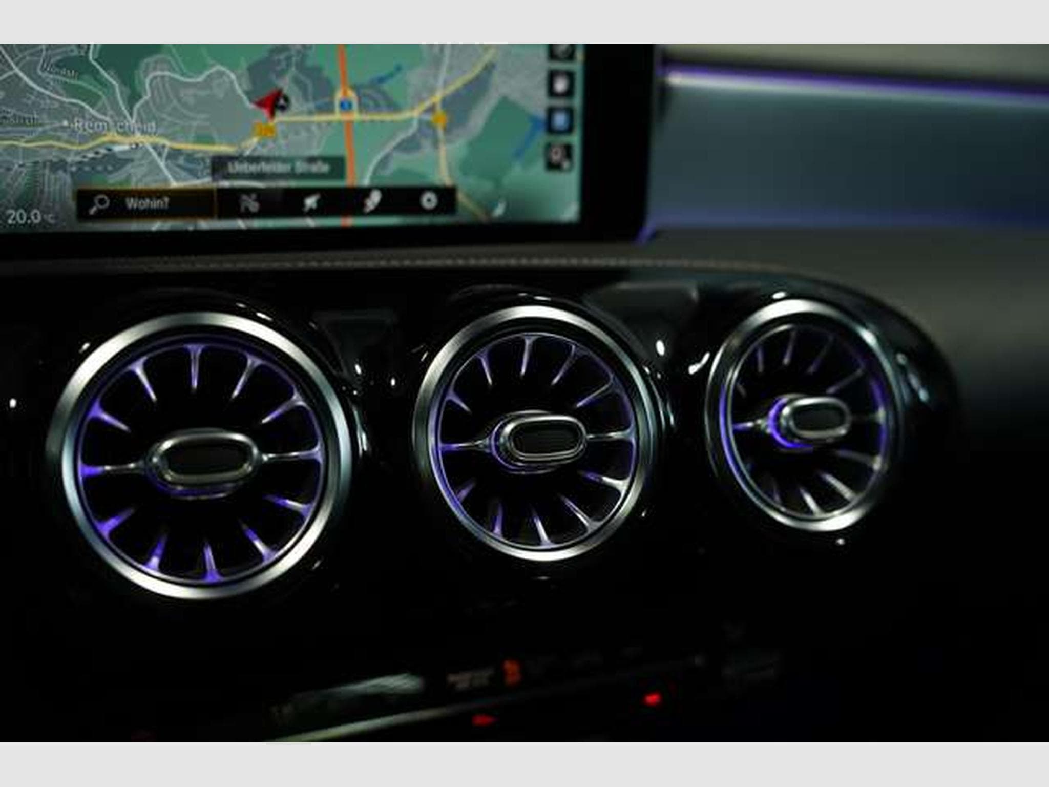 Mercedes CLA 250 AMG Line Limousine 2.H *19*BURM*Digital (2020) - Photo 29