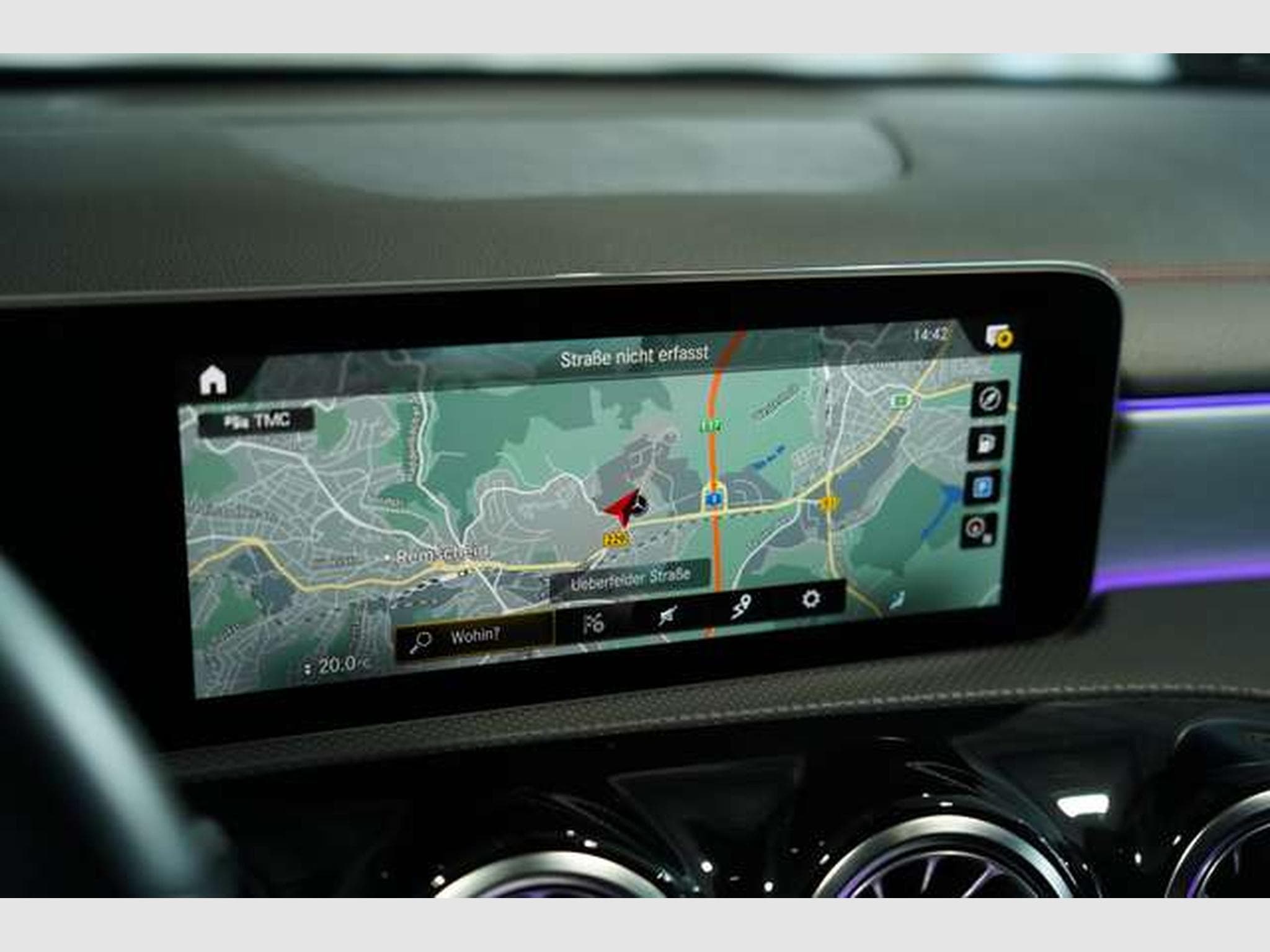Mercedes CLA 250 AMG Line Limousine 2.H *19*BURM*Digital (2020) - Photo 33