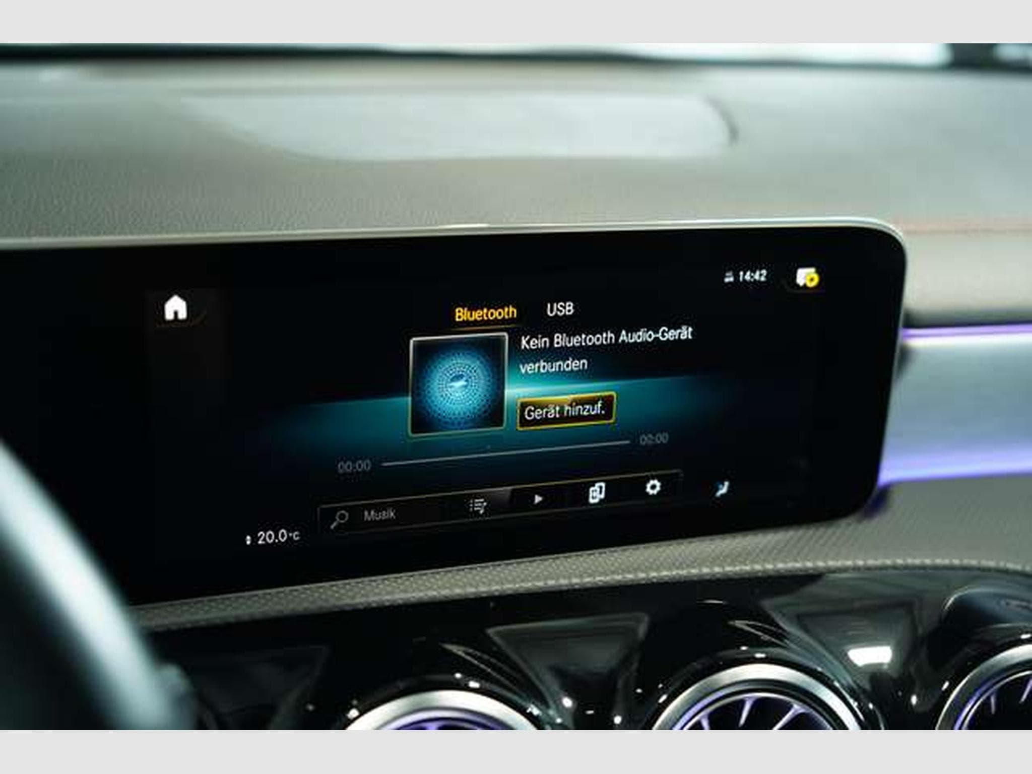 Mercedes CLA 250 AMG Line Limousine 2.H *19*BURM*Digital (2020) - Photo 36