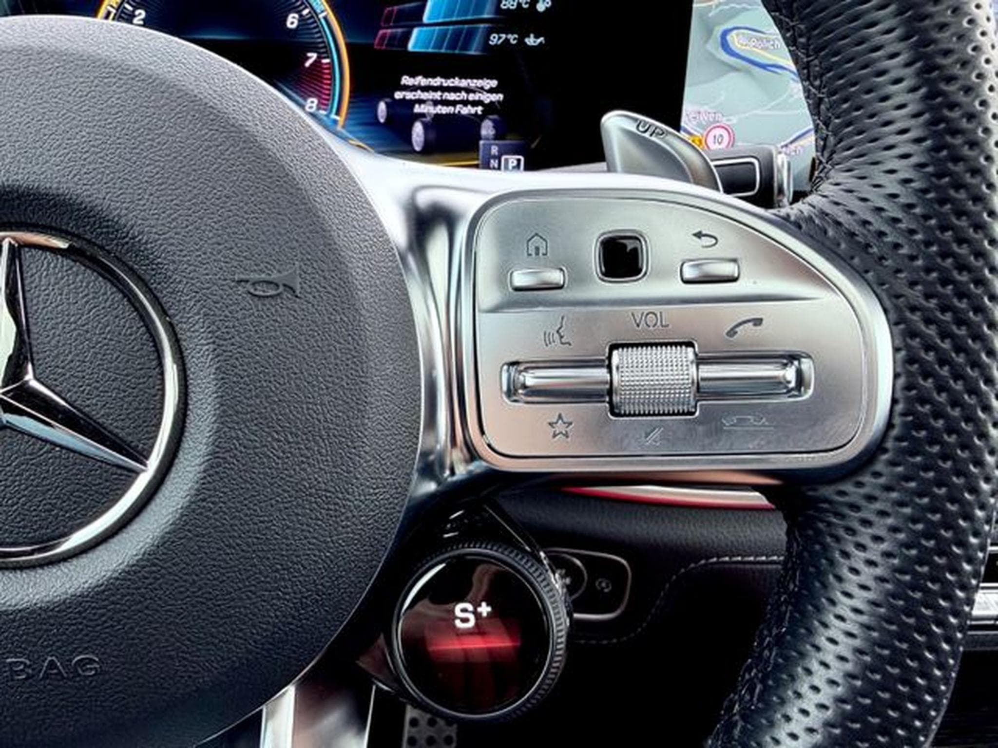 Mercedes GLE 63 AMG GLE 63 AMG 4MATIC+ /PANO/LED/ACC/HUD/BURM/ (2022) - Photo 20