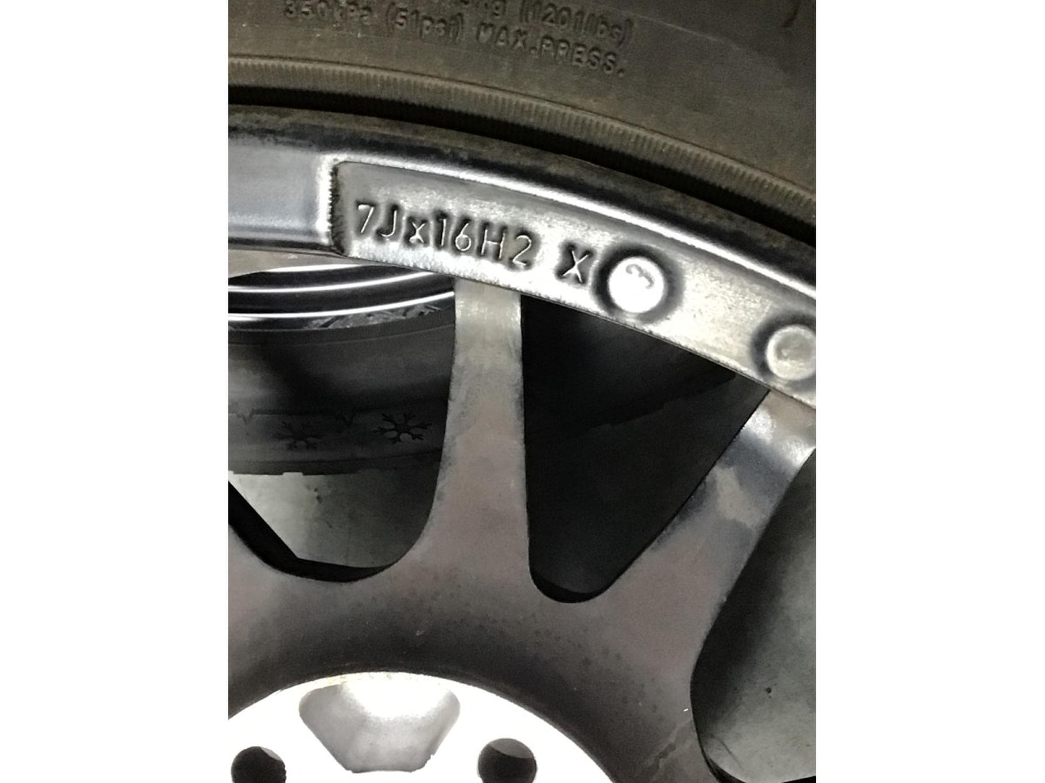 Jantes alu + Pneus h – 15" - Photo 8