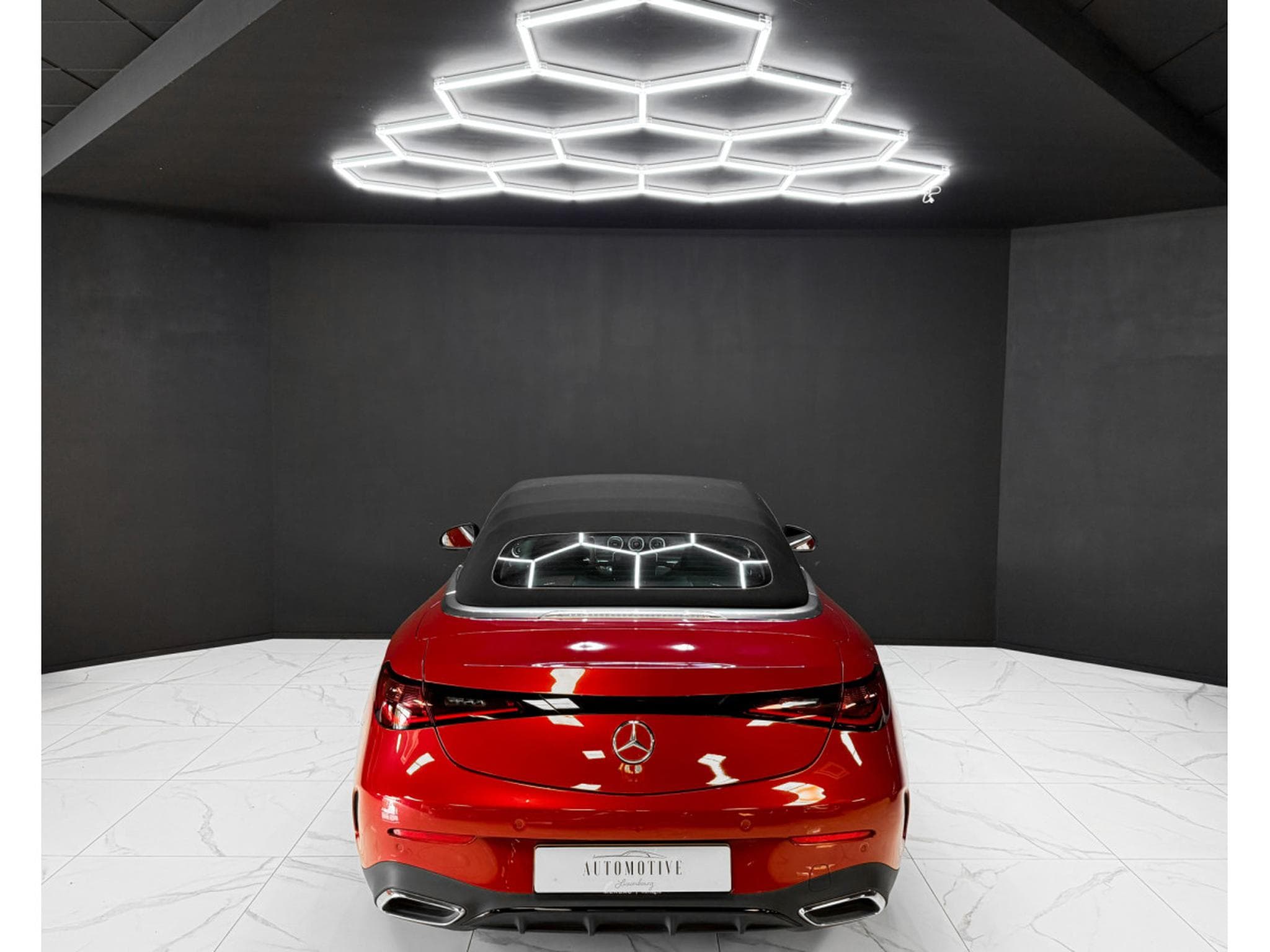 Mercedes CLE 200 Cabriolet / AMG / KEYLESS / BURMESTER / ACC (2025) - Photo 4
