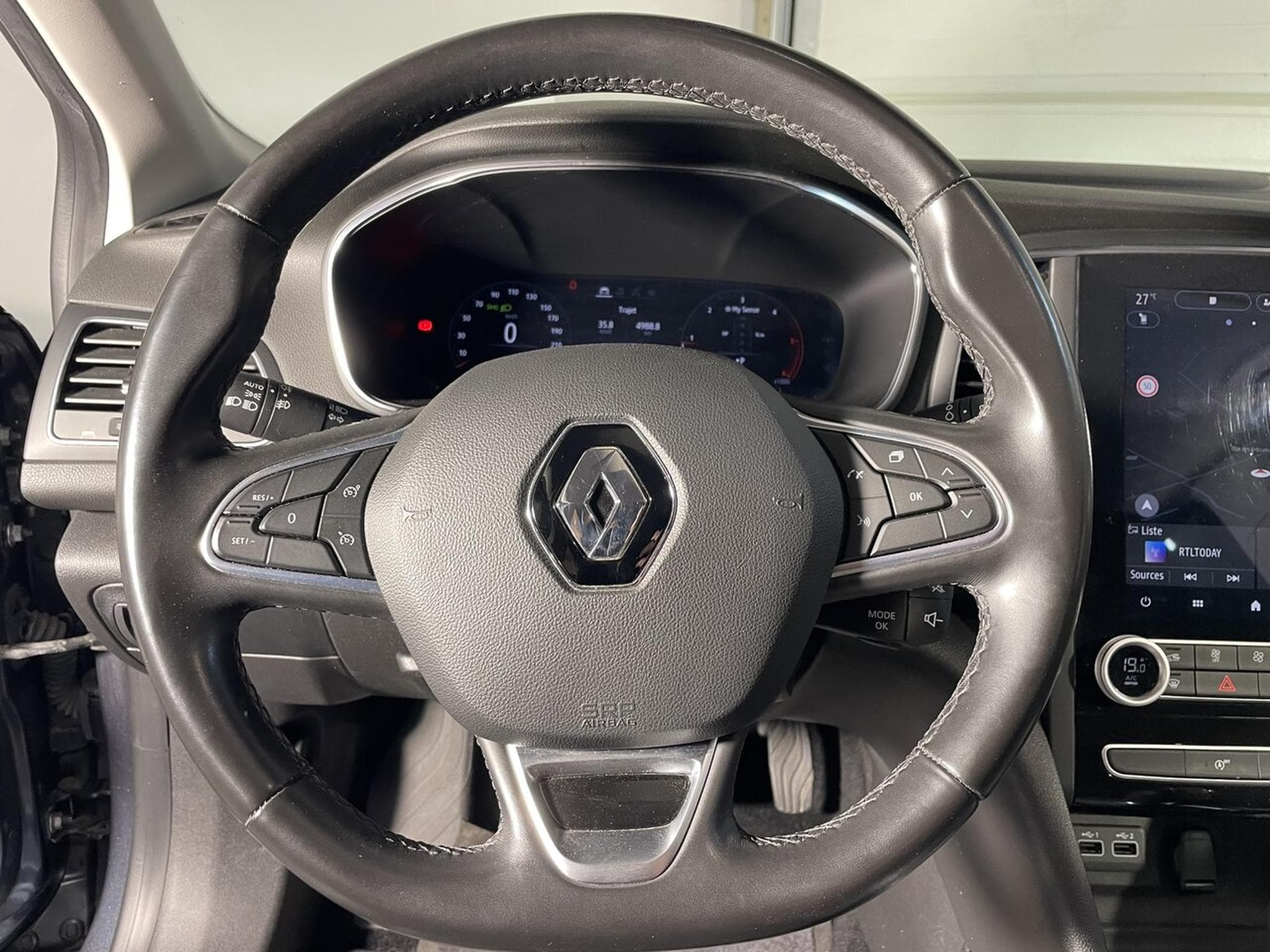 Renault Megane IV ESTATE 1.5 BlueDCI 115 EDC INTENS GPS (2021) - Photo 10